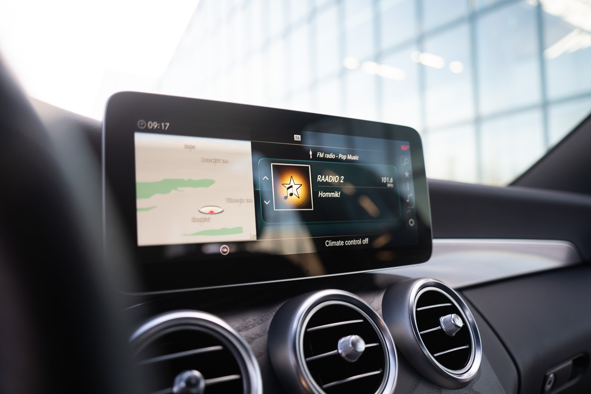 Mercedes-Benz C220 D 4MATIC. LOHA VISUALS — AUTOMOTIVE PHOTOGRAPHY