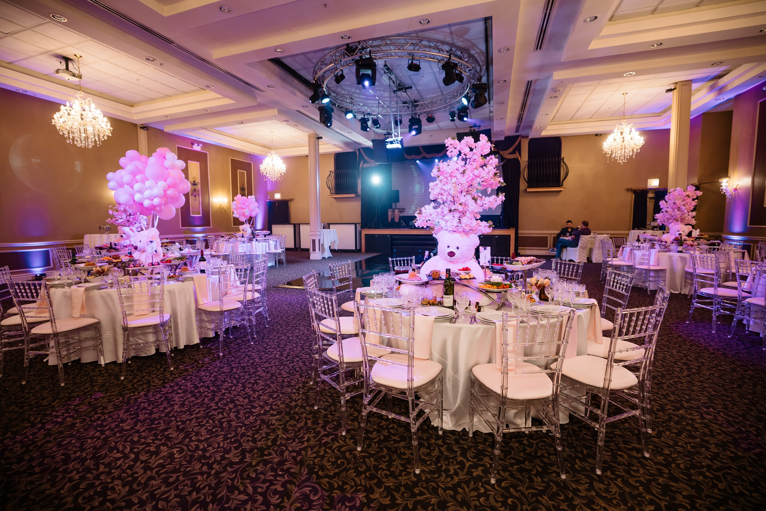 04.13.2025 First birthday. Wedding family event photographer in Chicago Nick Yushevich