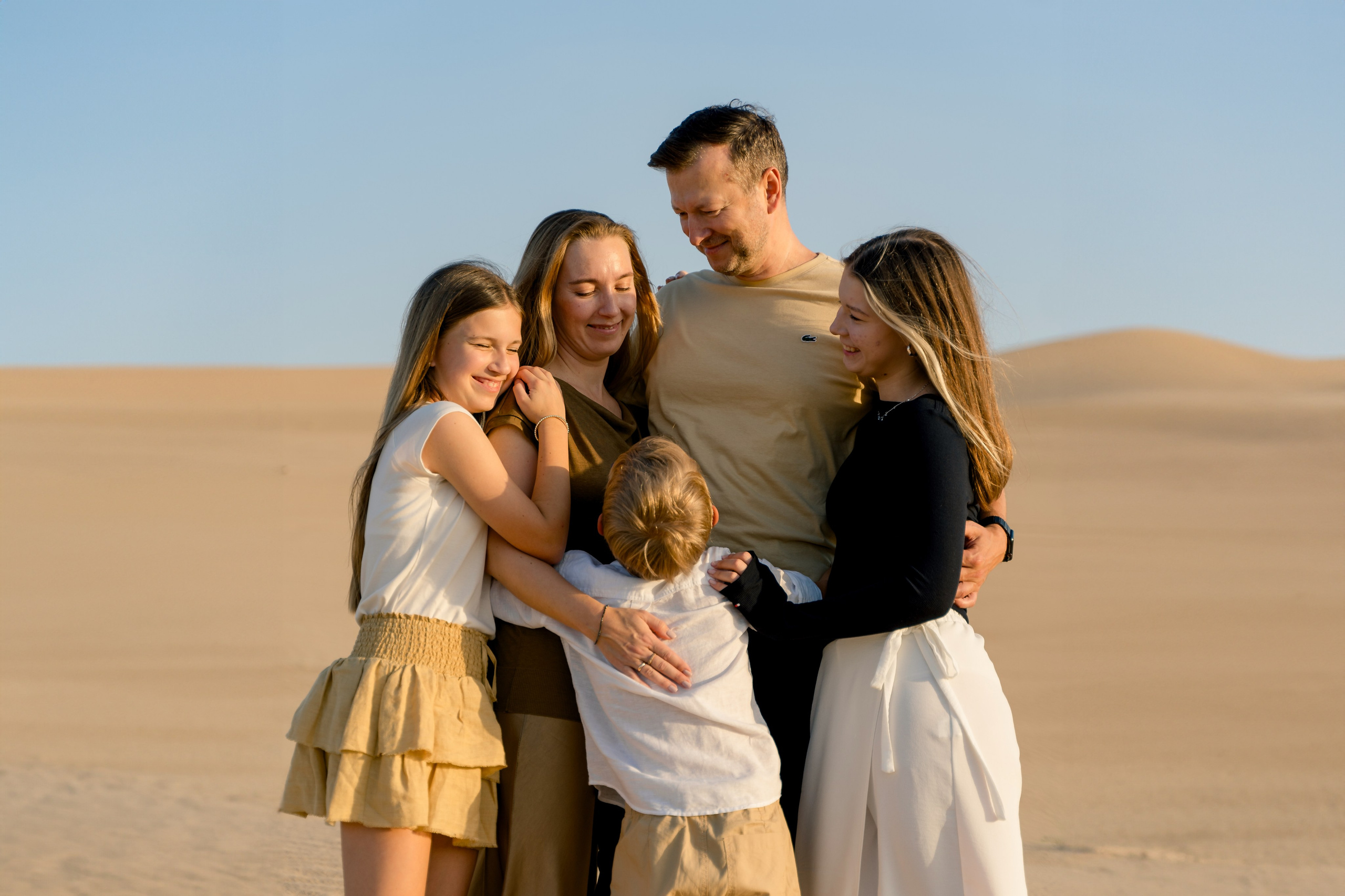 Семейная фотосессия в Пустыне. Фотограф в Абу Даби Марина