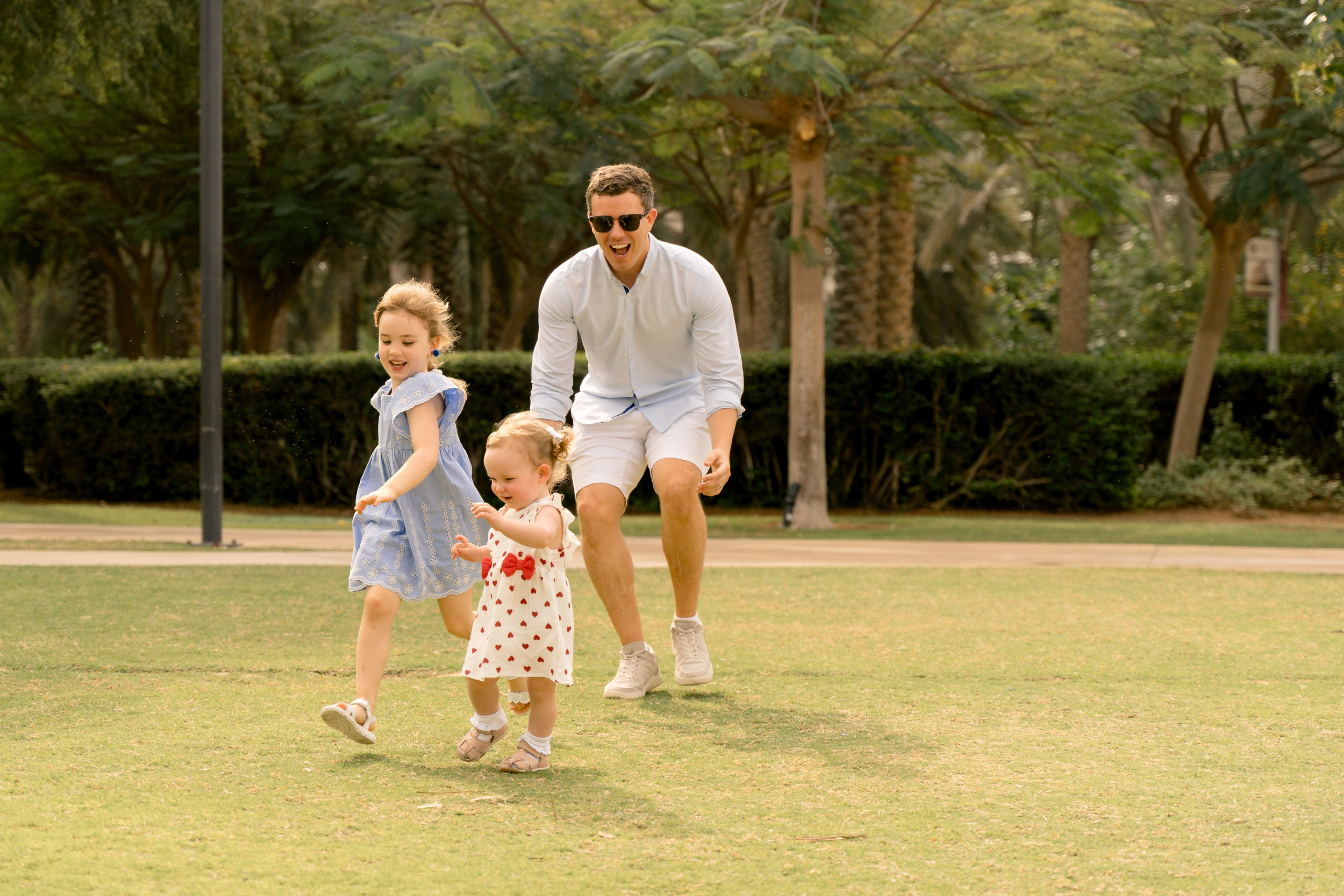 Фотосессия в Umm Al Emarat Park — природная гармония в центре Абу-Даби. Фотограф в Абу Даби Марина