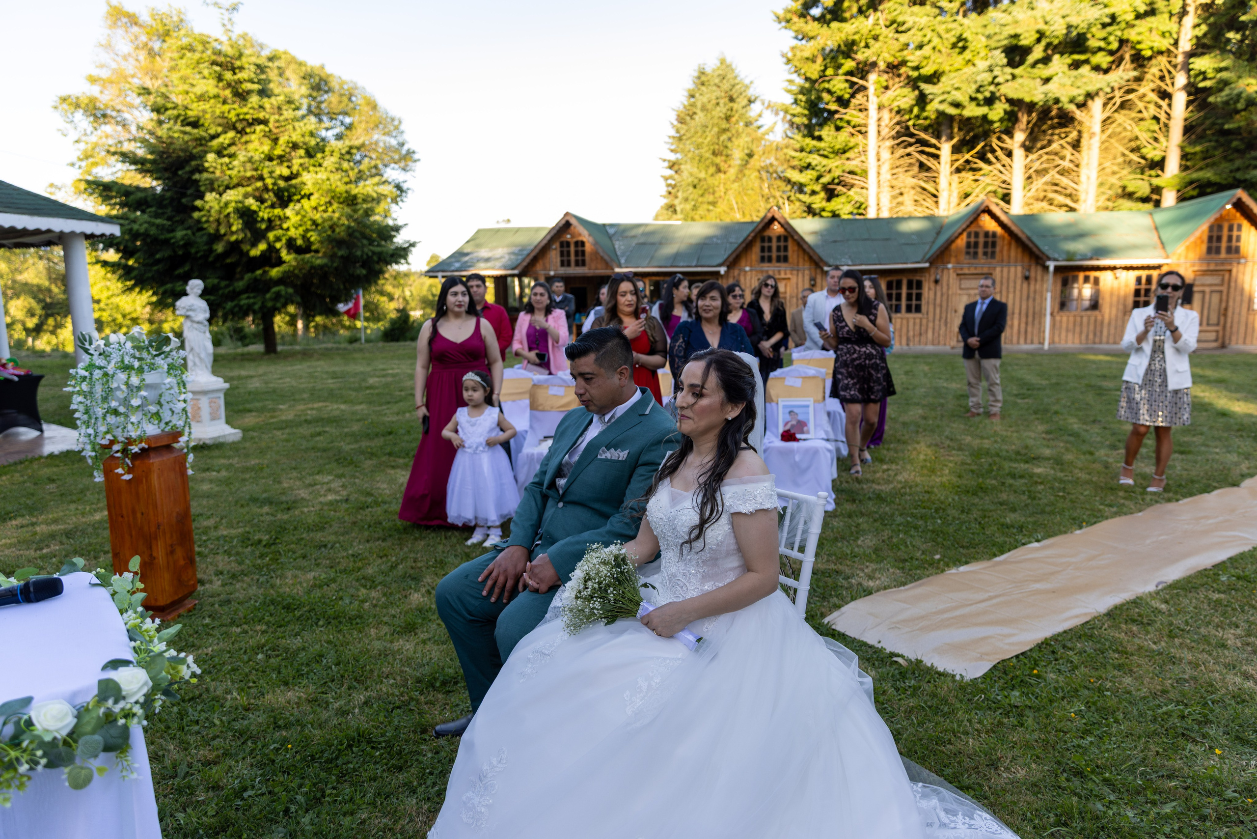 Elizabeth & Luis. Dinka & Emilio - El arte de preservar lo que no se repite