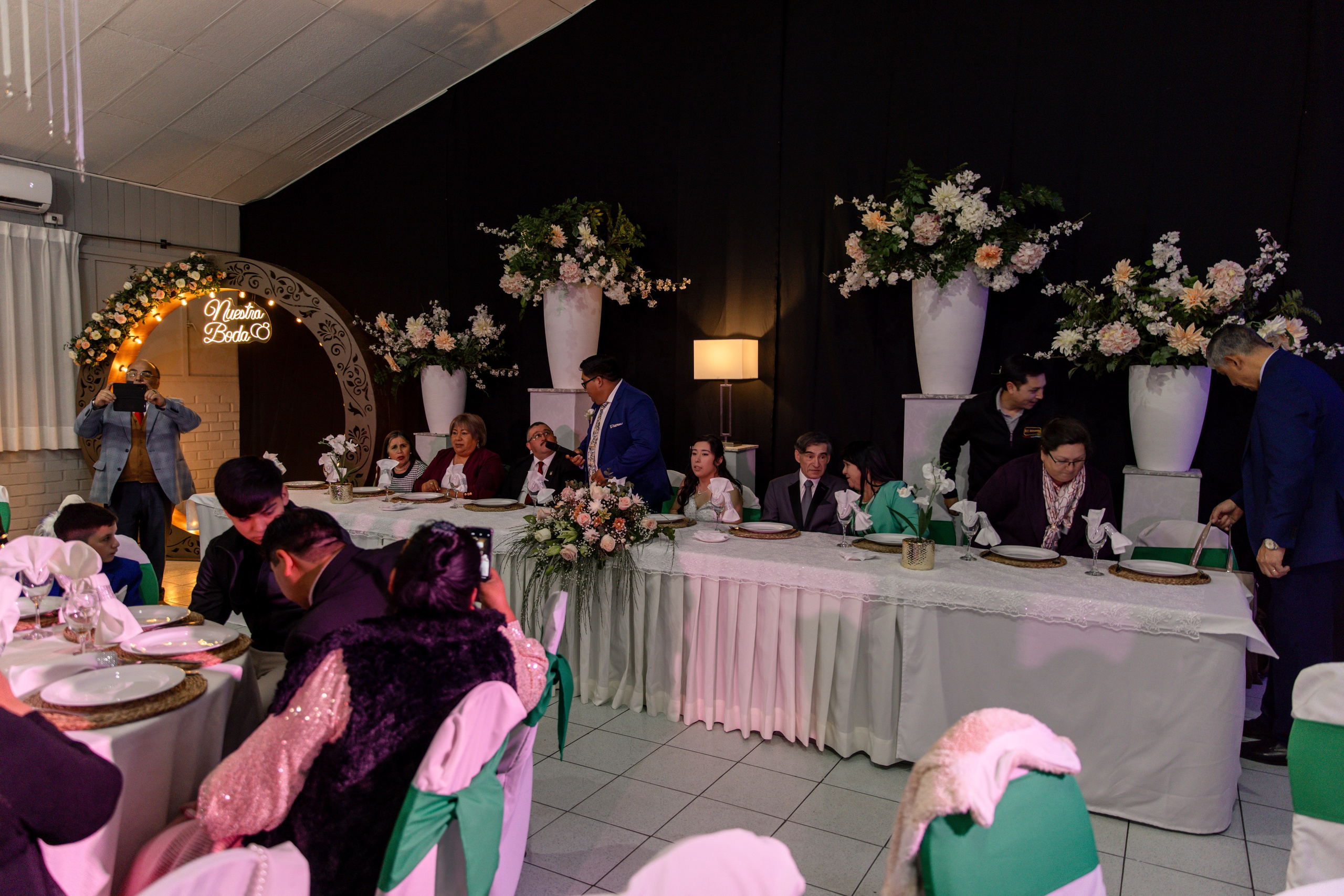 Johana y Edgar. Dinka & Emilio - El arte de preservar lo que no se repite