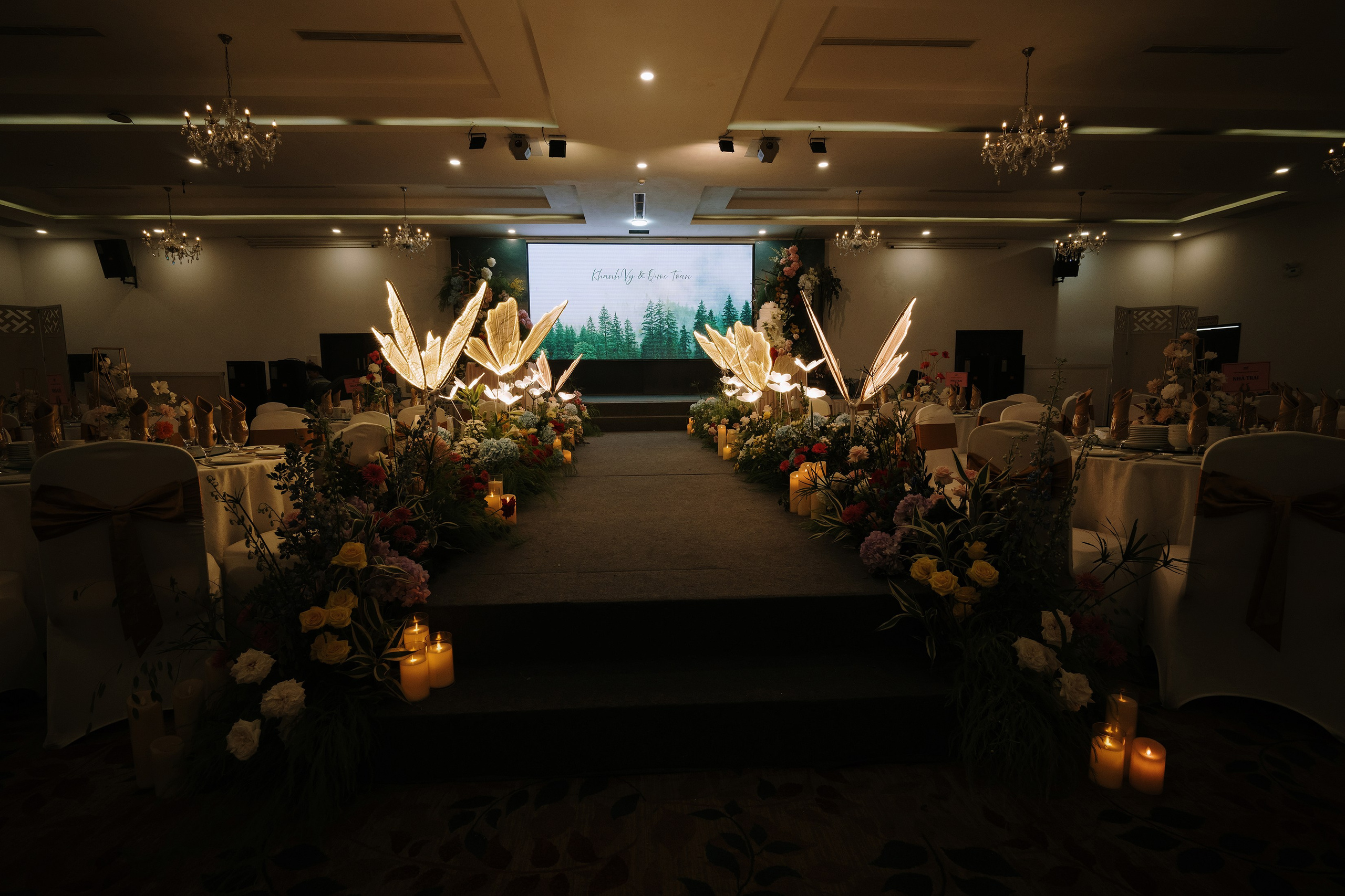 TOAN & VY / Wedding Journalism. Saigon Wedding Present | Art Beyond Moments