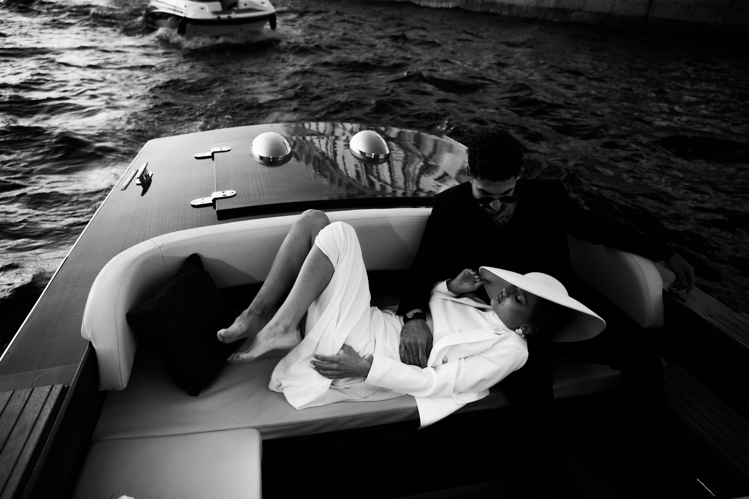 Dress Journal 1. WORLDWIDE PHOTOGRAPHER