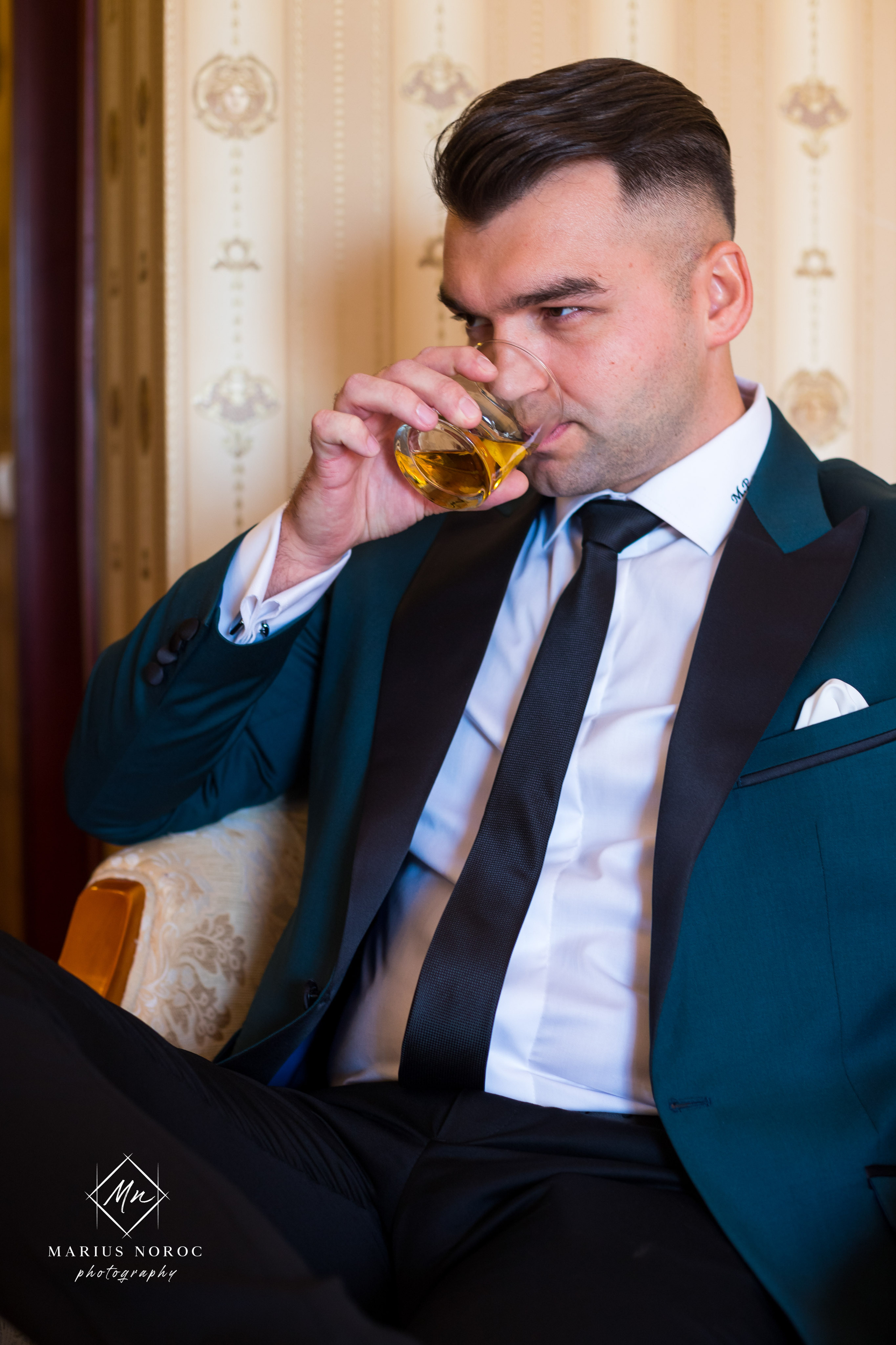 Elena & Petrisor | Hotel Restaurant La Castel Iasi