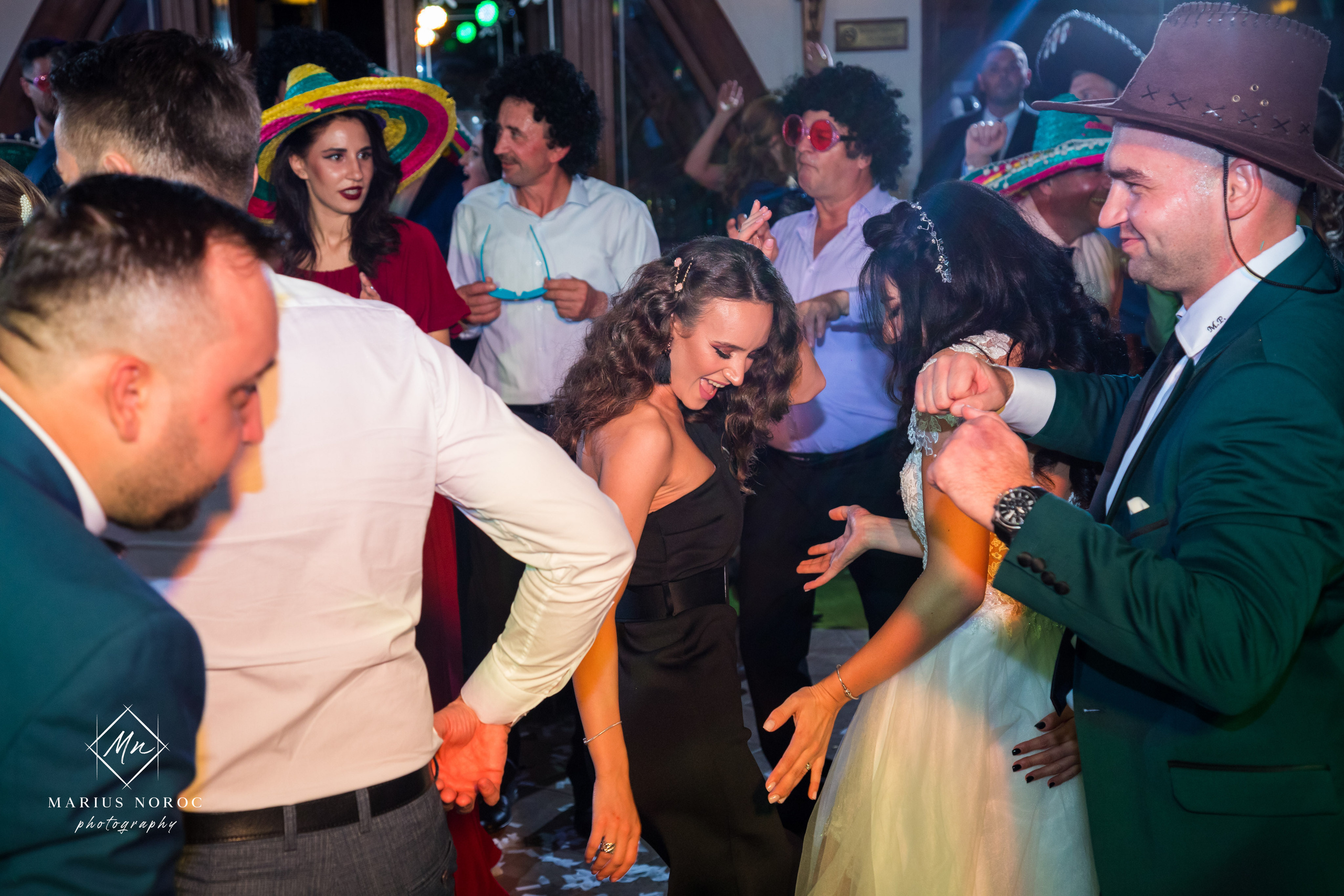 Elena & Petrisor | Hotel Restaurant La Castel Iasi