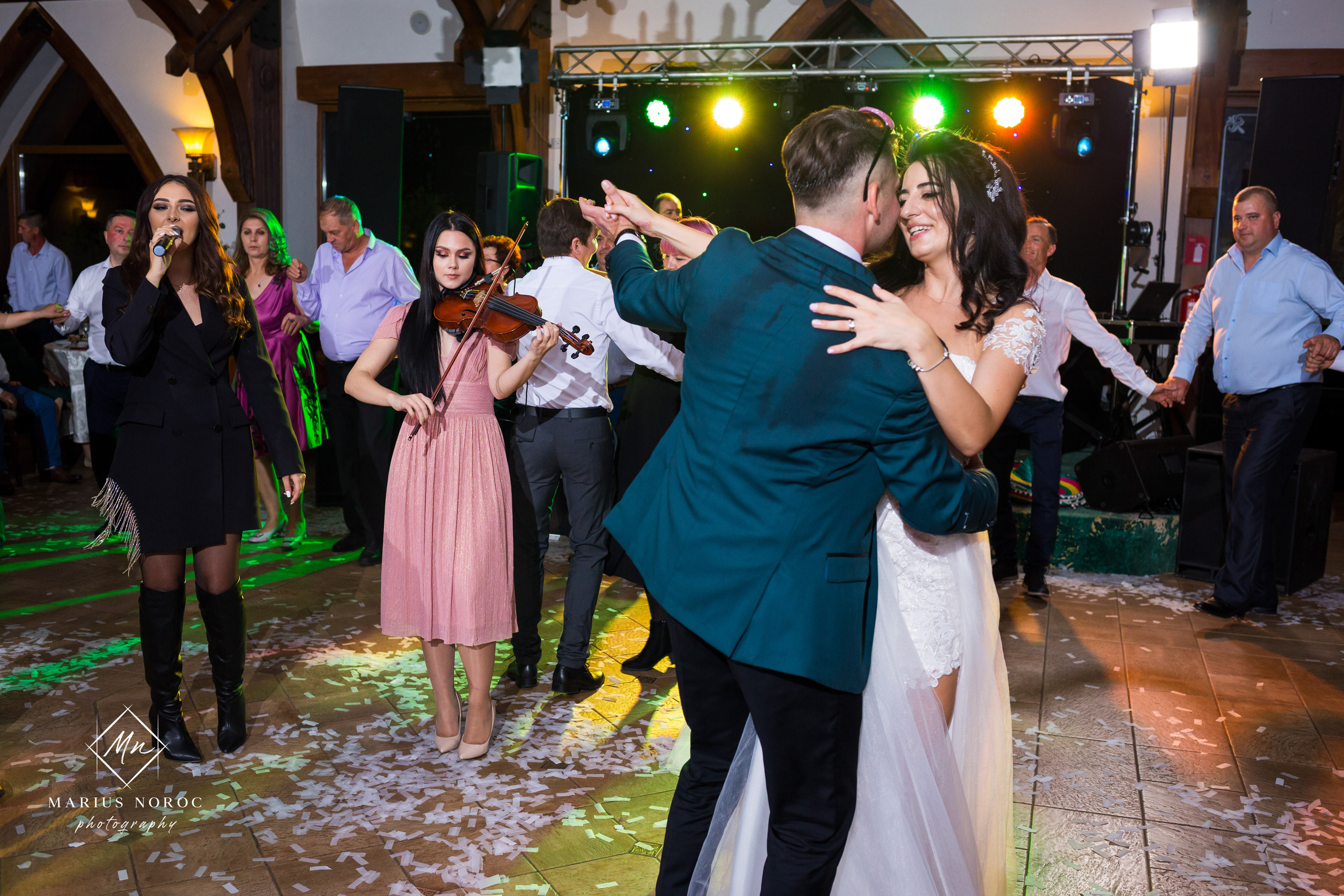 Elena & Petrisor | Hotel Restaurant La Castel Iasi