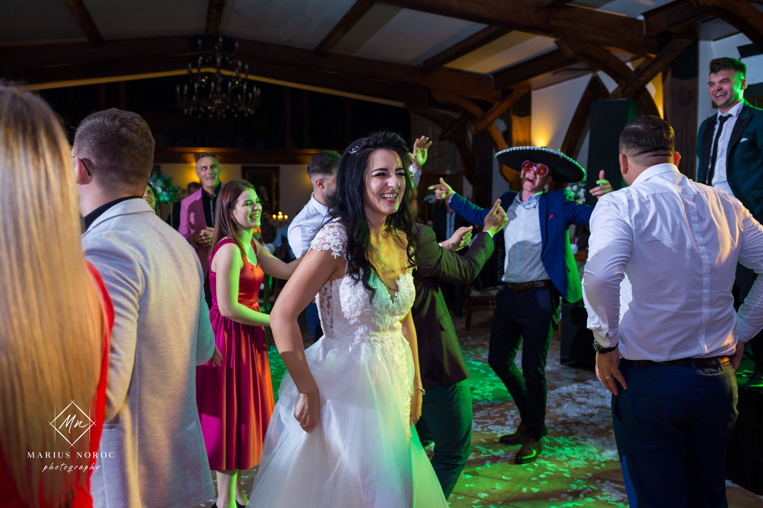 Elena & Petrisor | Hotel Restaurant La Castel Iasi