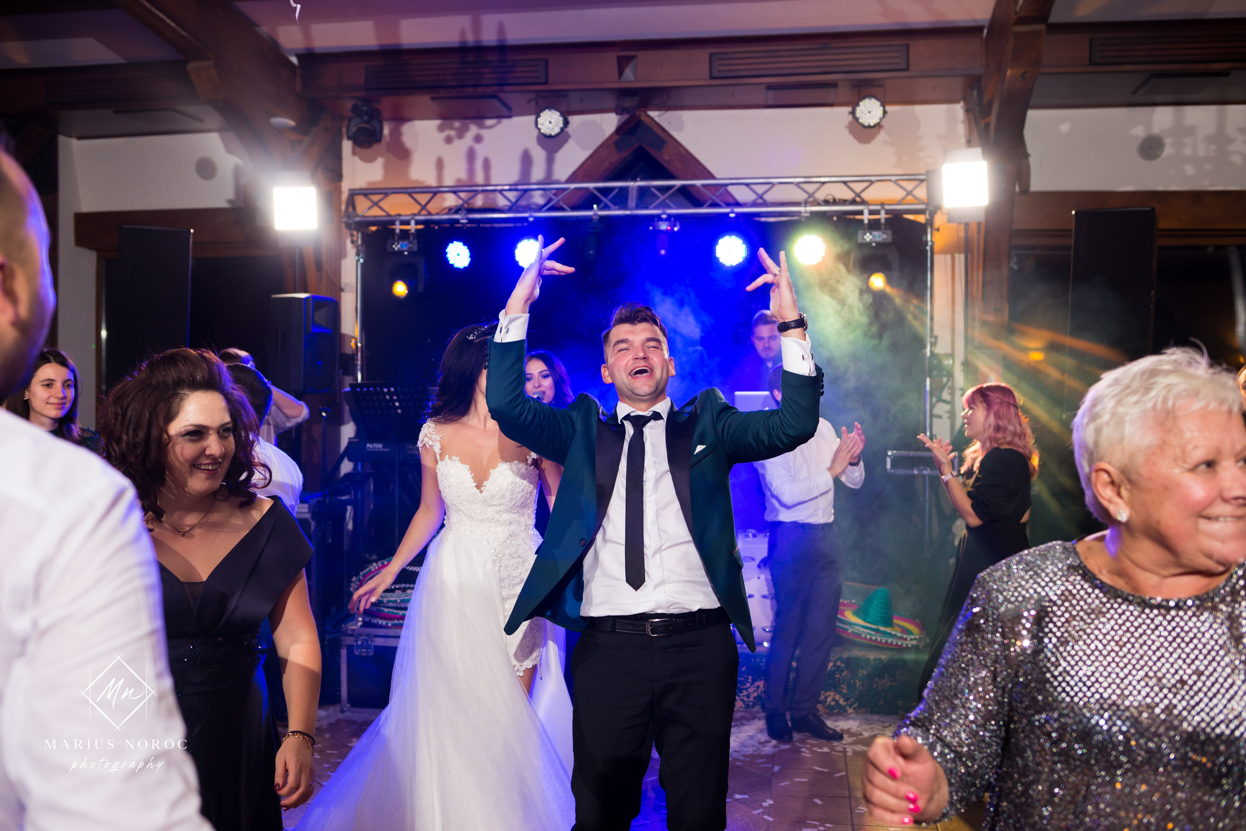 Elena & Petrisor | Hotel Restaurant La Castel Iasi