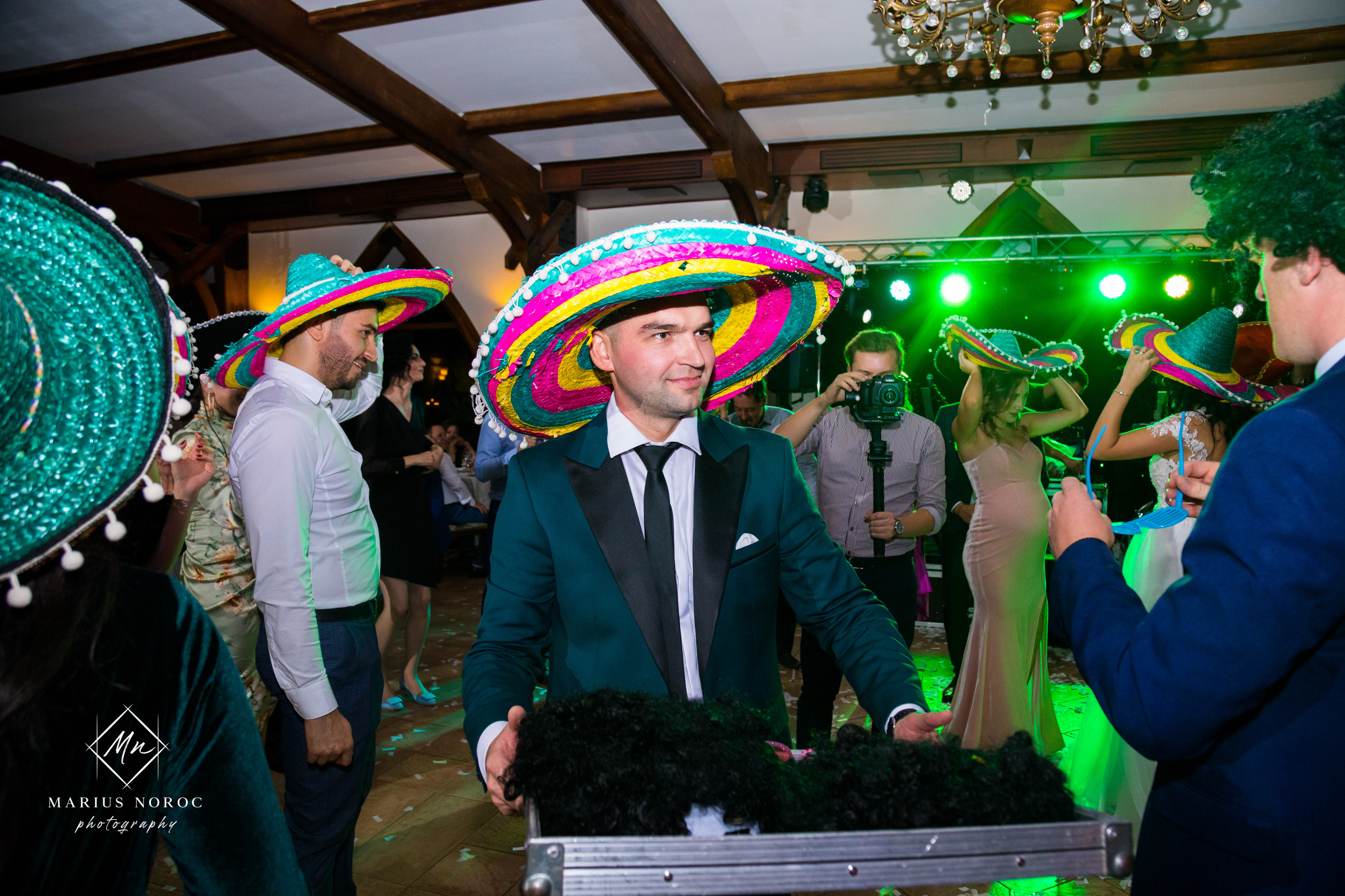 Elena & Petrisor | Hotel Restaurant La Castel Iasi