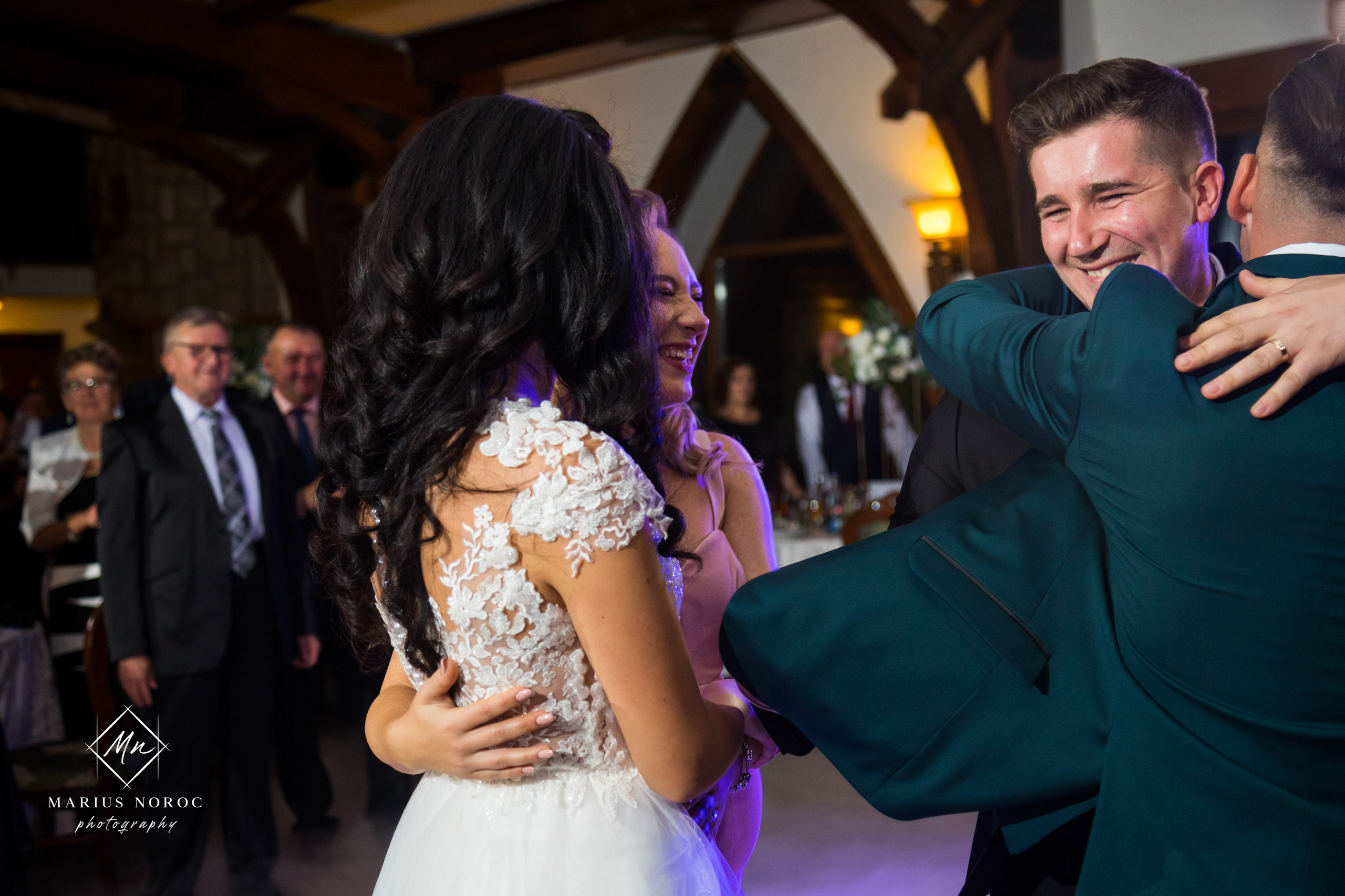 Elena & Petrisor | Hotel Restaurant La Castel Iasi