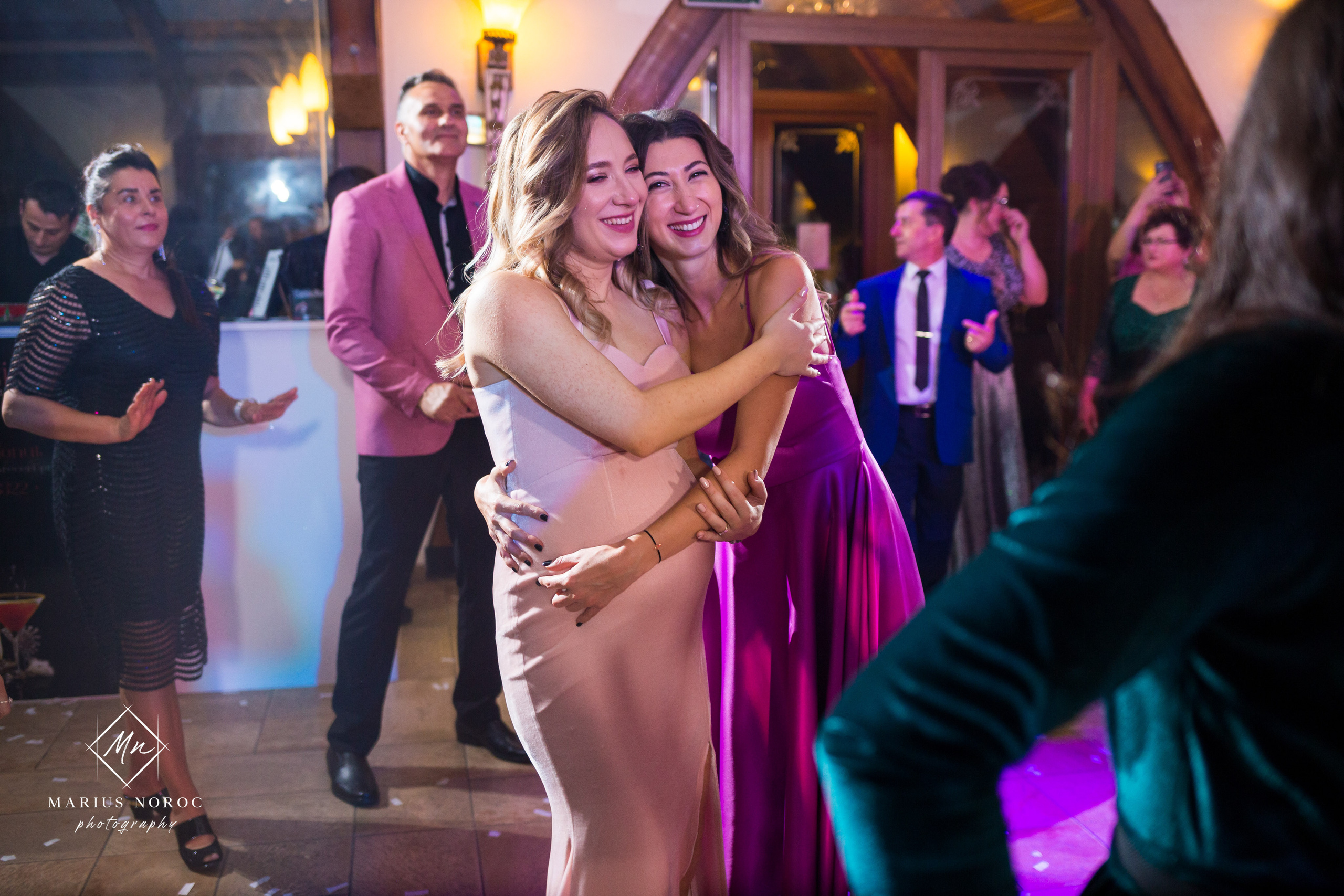 Elena & Petrisor | Hotel Restaurant La Castel Iasi