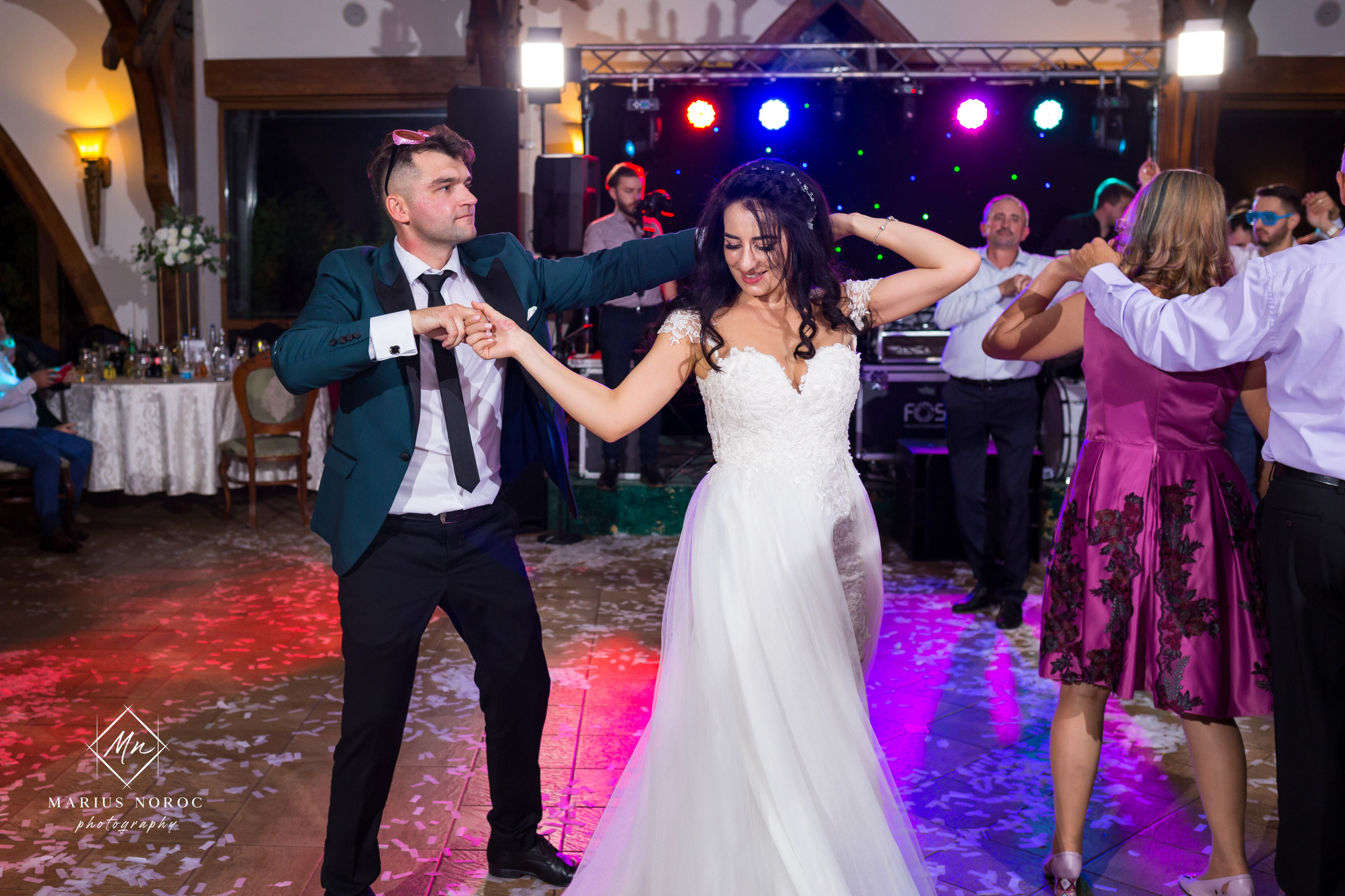 Elena & Petrisor | Hotel Restaurant La Castel Iasi