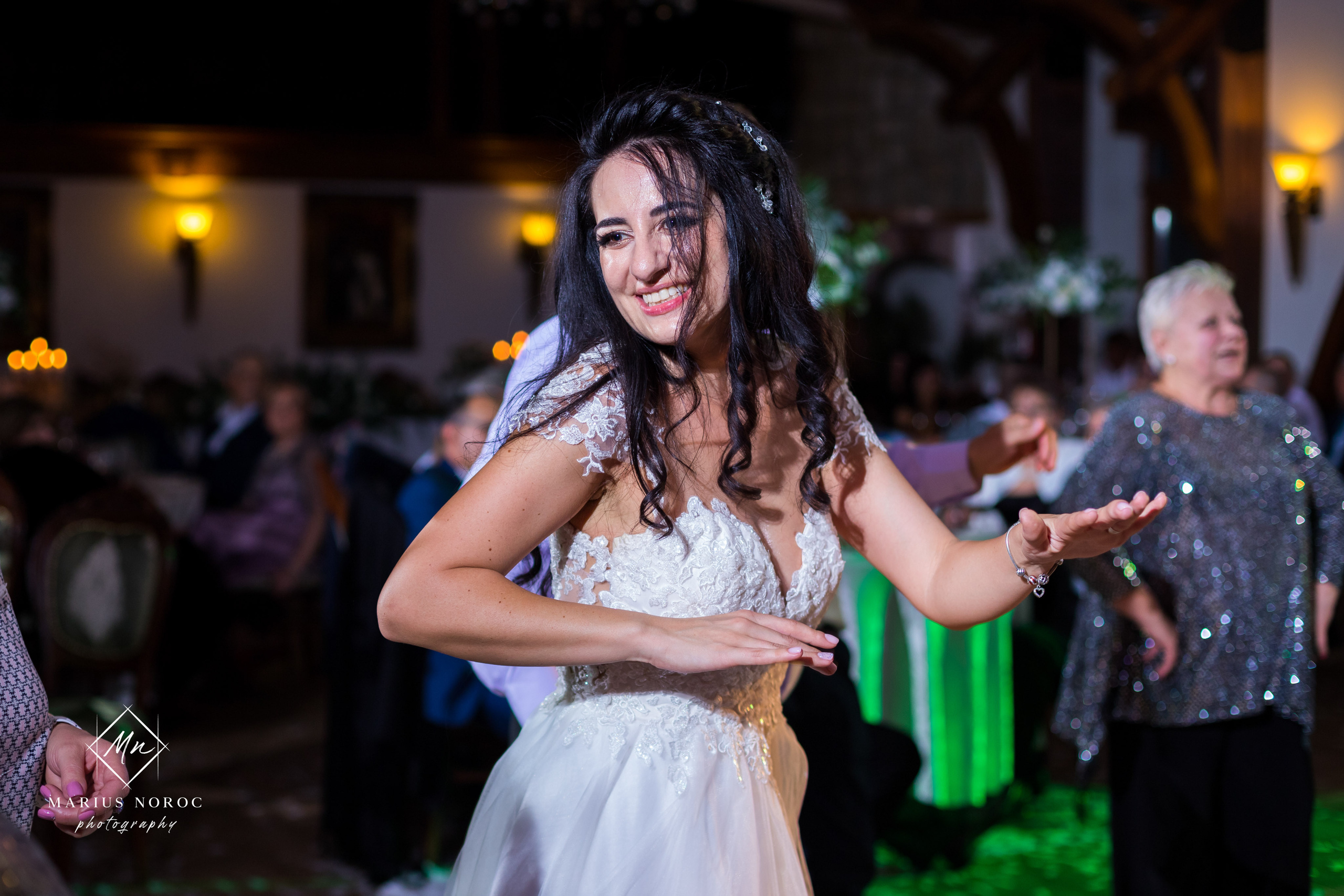 Elena & Petrisor | Hotel Restaurant La Castel Iasi