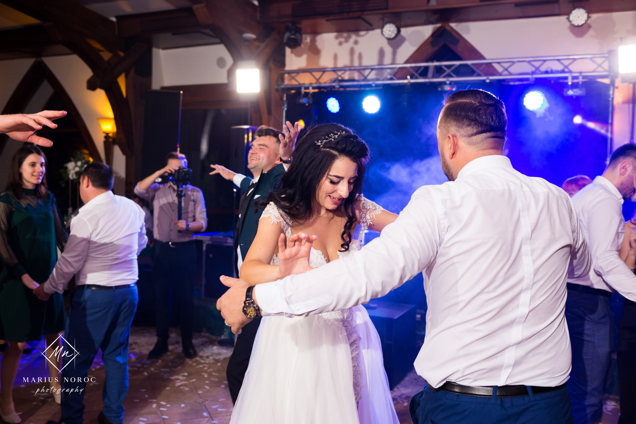 Elena & Petrisor | Hotel Restaurant La Castel Iasi