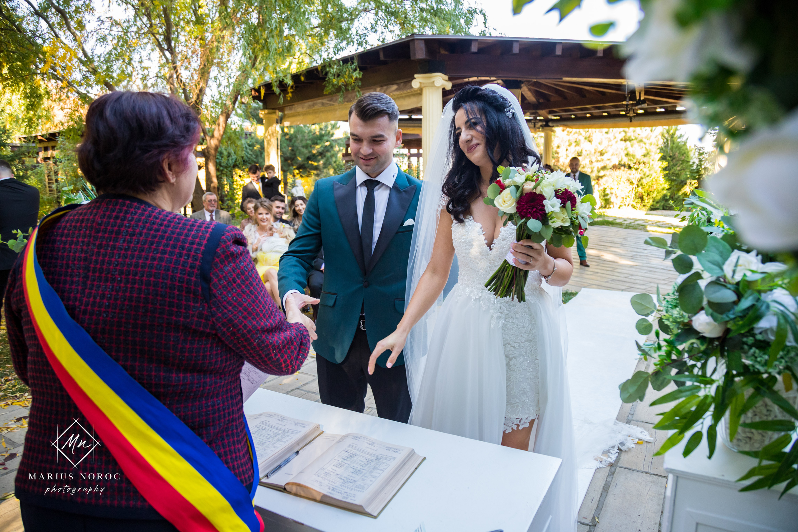 Elena & Petrisor | Hotel Restaurant La Castel Iasi