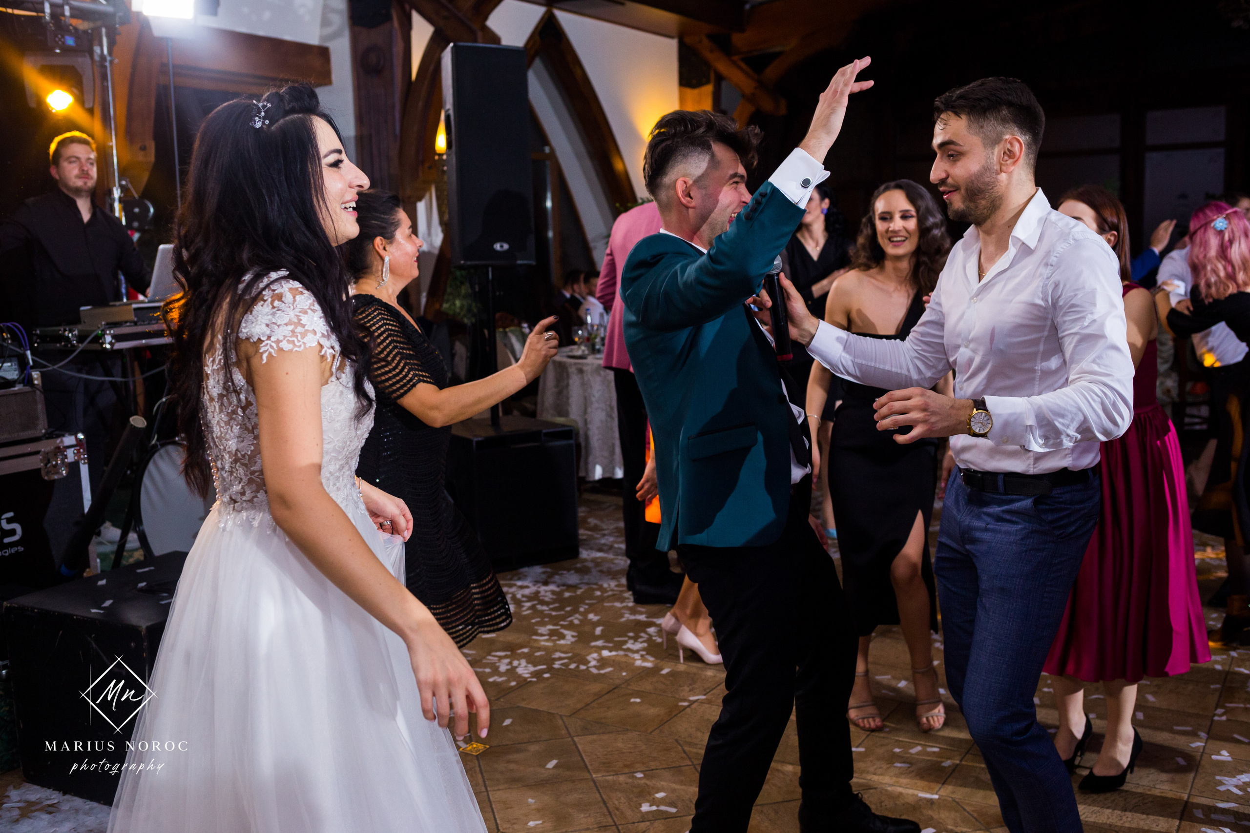 Elena & Petrisor | Hotel Restaurant La Castel Iasi