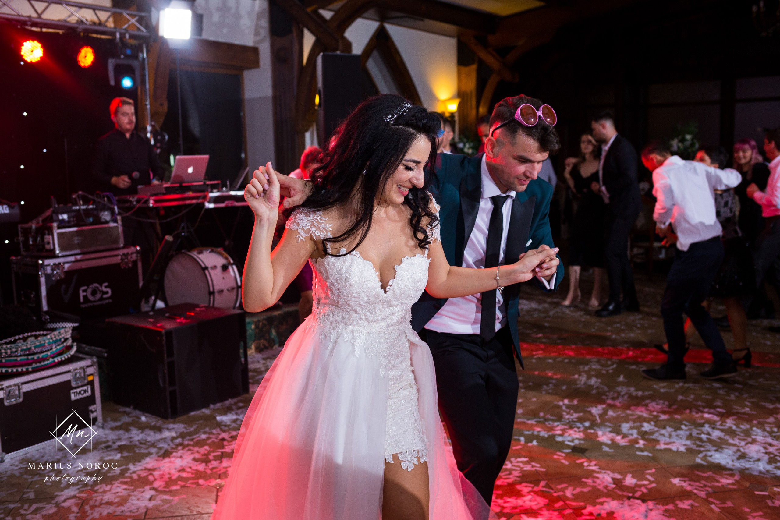 Elena & Petrisor | Hotel Restaurant La Castel Iasi
