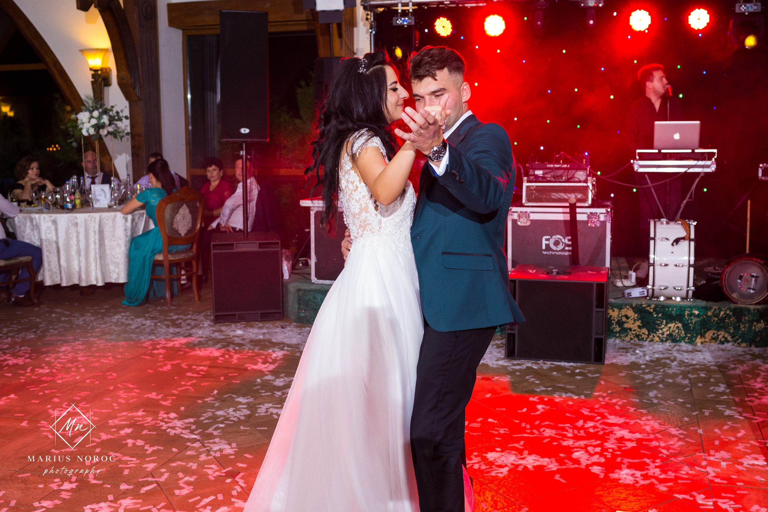 Elena & Petrisor | Hotel Restaurant La Castel Iasi