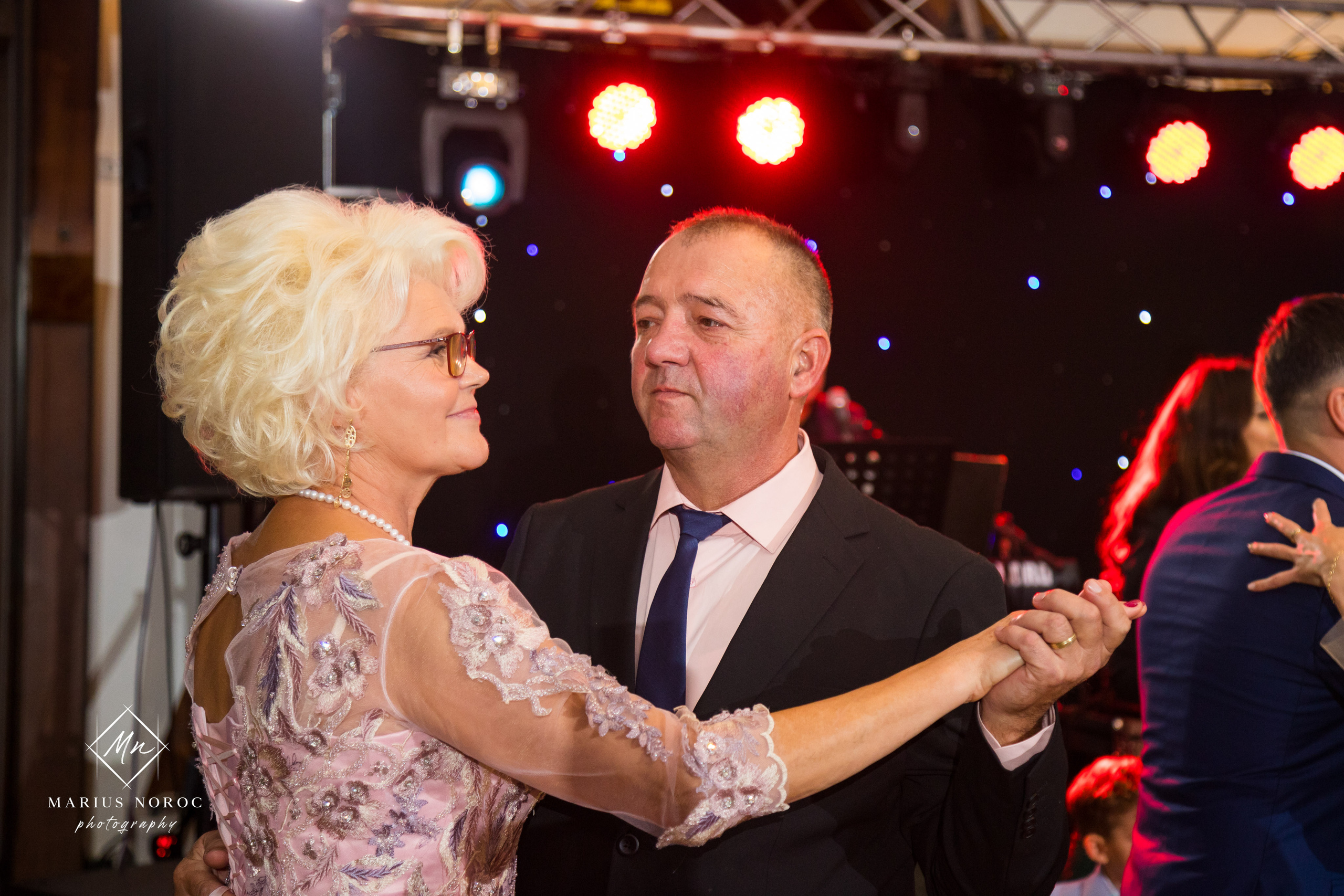 Elena & Petrisor | Hotel Restaurant La Castel Iasi