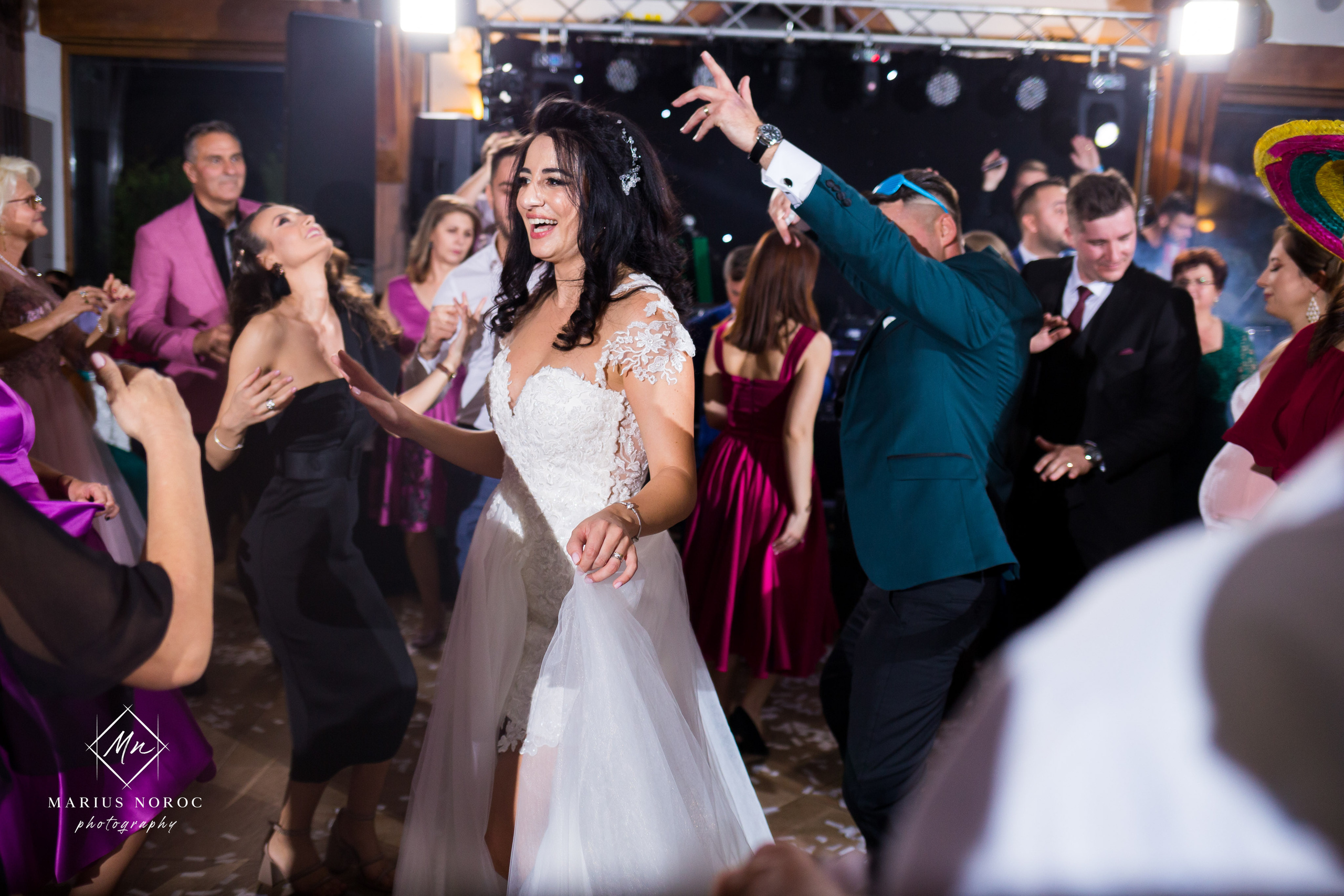 Elena & Petrisor | Hotel Restaurant La Castel Iasi