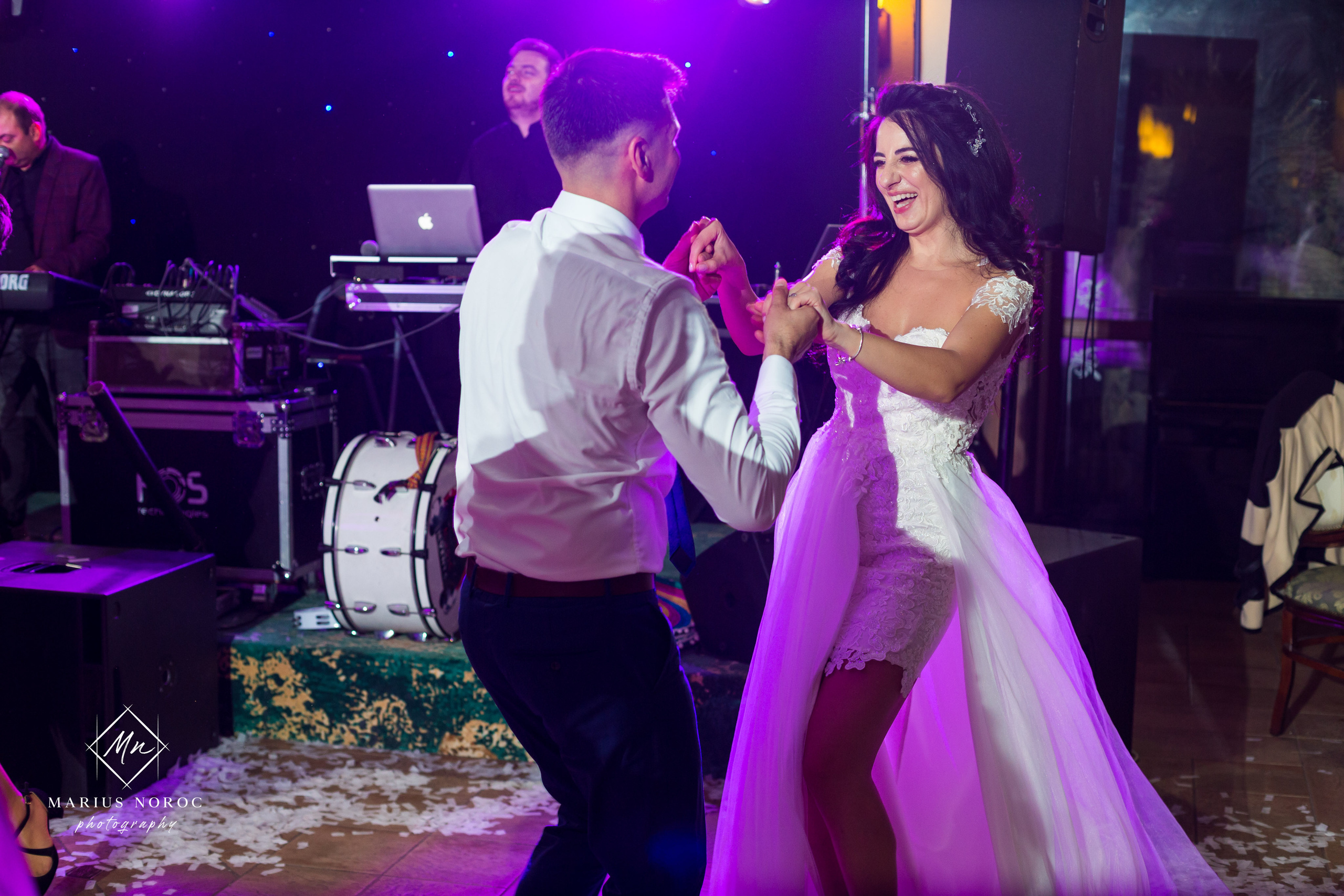 Elena & Petrisor | Hotel Restaurant La Castel Iasi