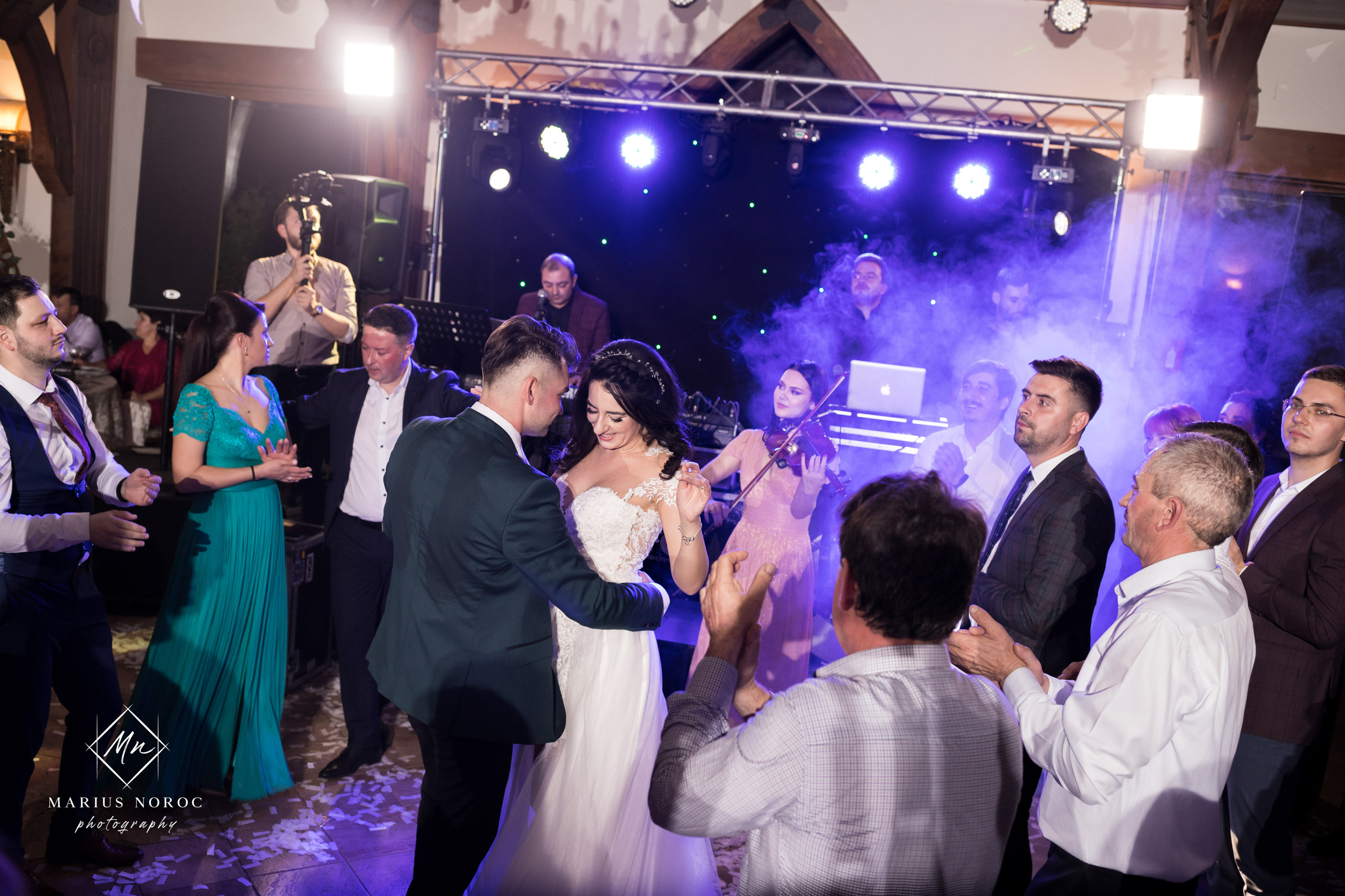 Elena & Petrisor | Hotel Restaurant La Castel Iasi