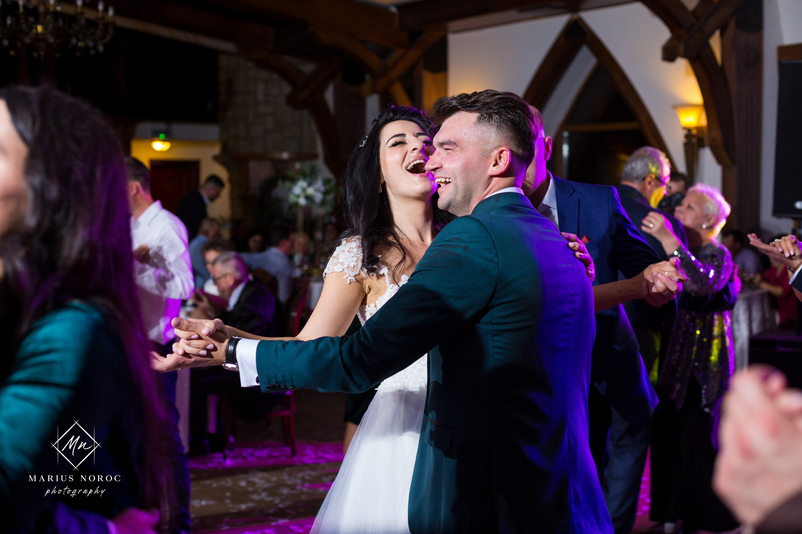 Elena & Petrisor | Hotel Restaurant La Castel Iasi