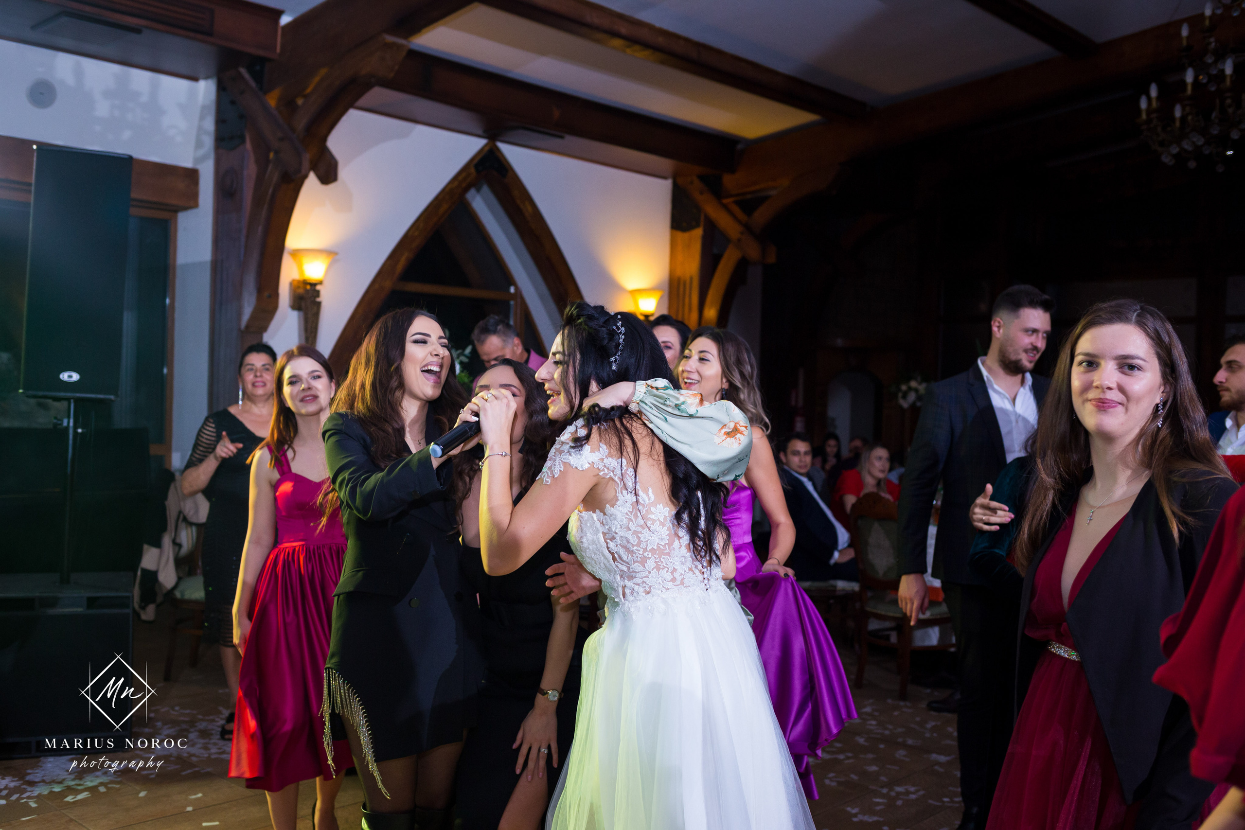 Elena & Petrisor | Hotel Restaurant La Castel Iasi