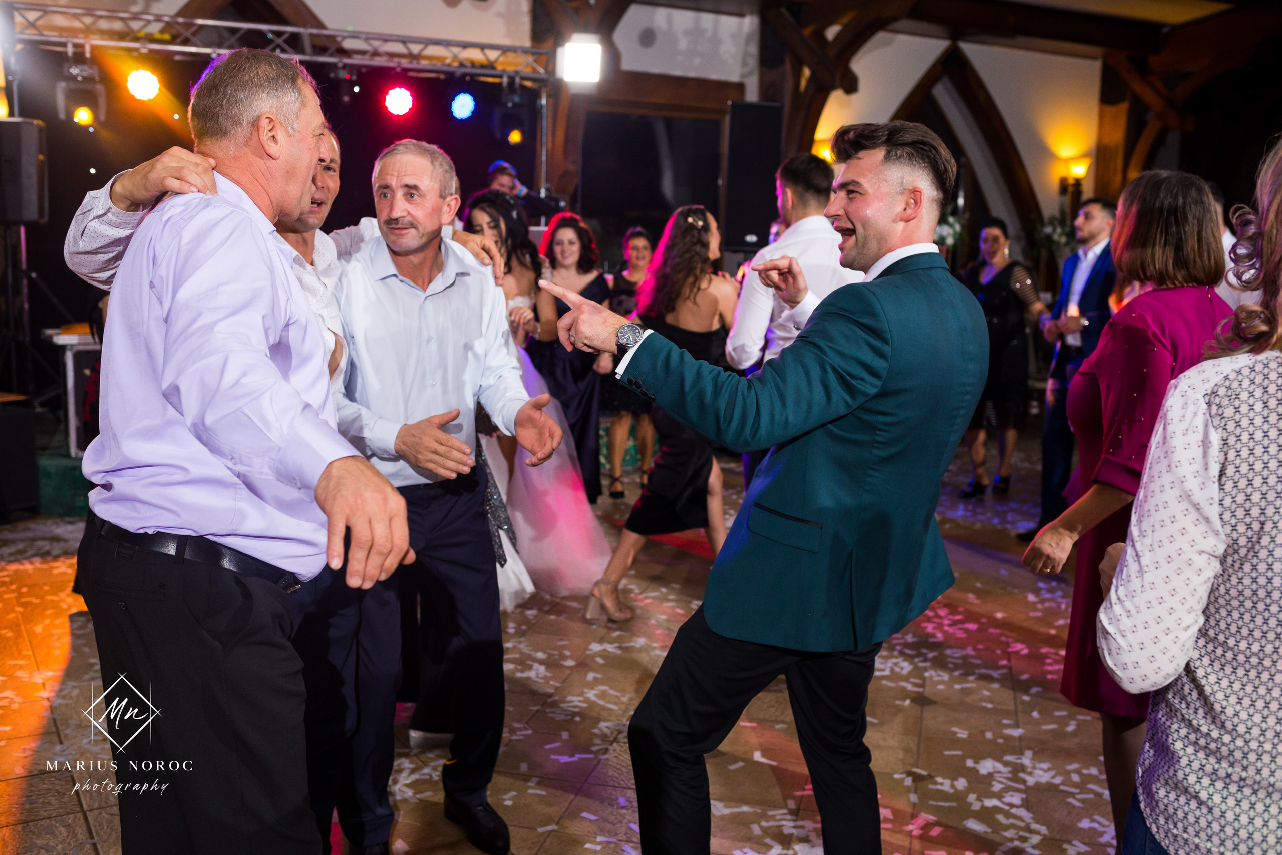 Elena & Petrisor | Hotel Restaurant La Castel Iasi