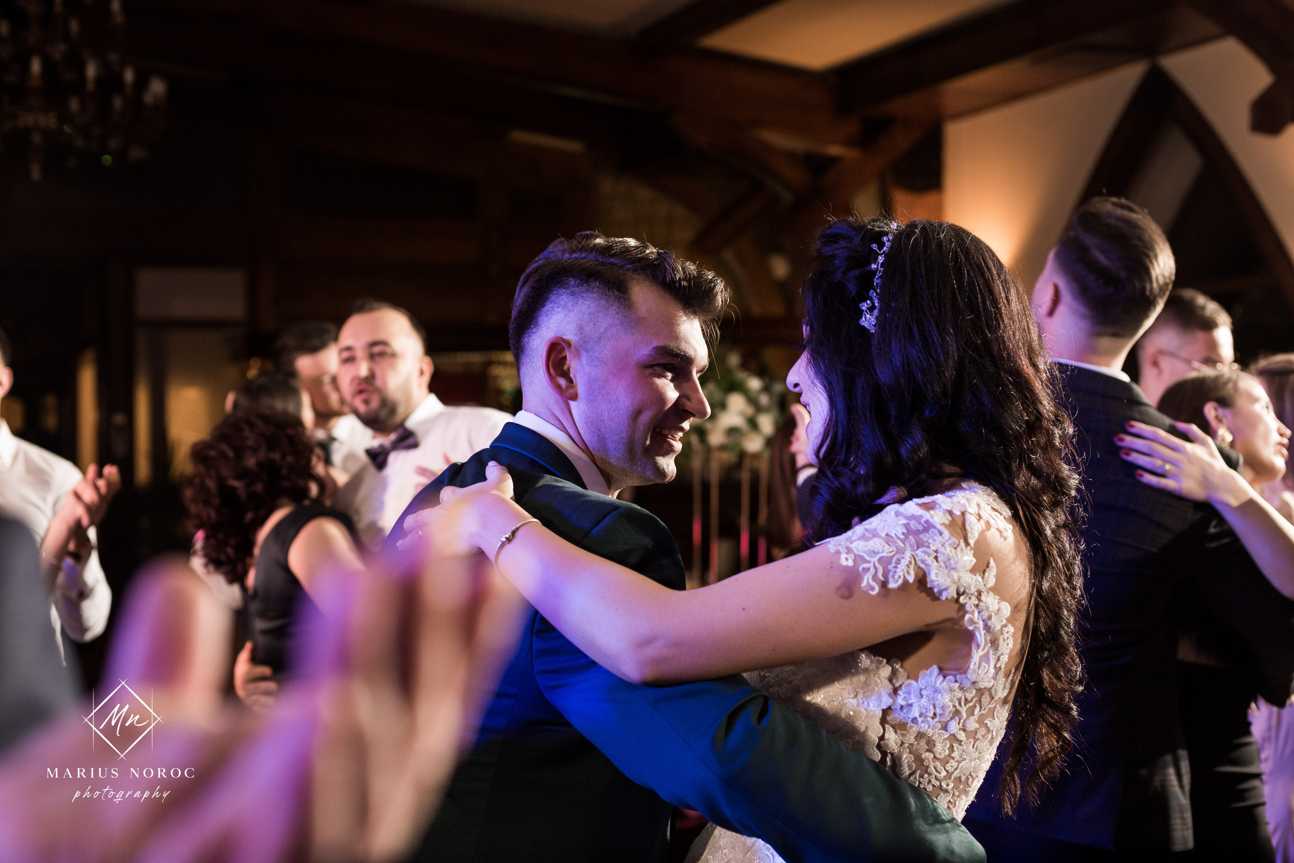 Elena & Petrisor | Hotel Restaurant La Castel Iasi