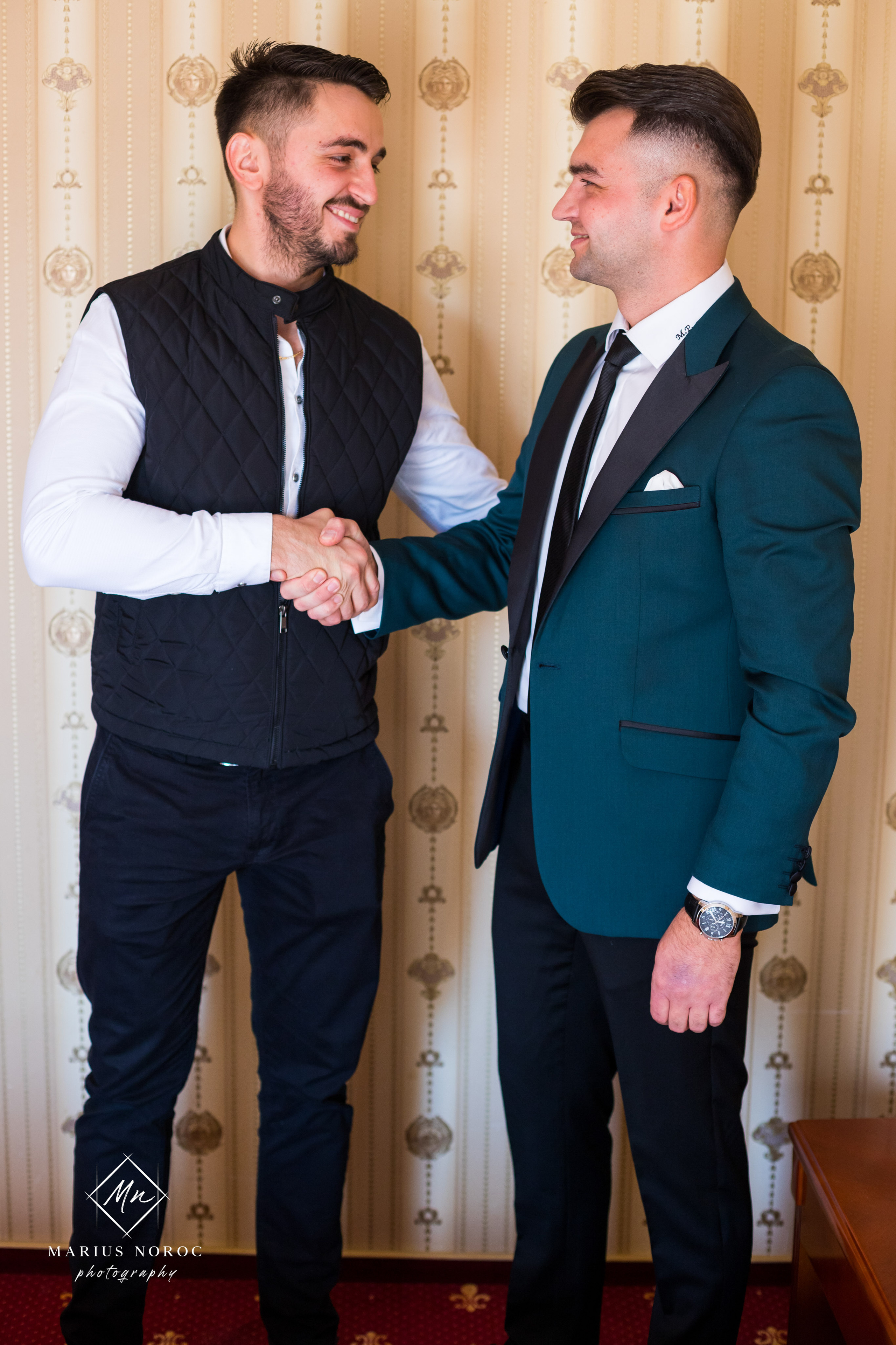 Elena & Petrisor | Hotel Restaurant La Castel Iasi