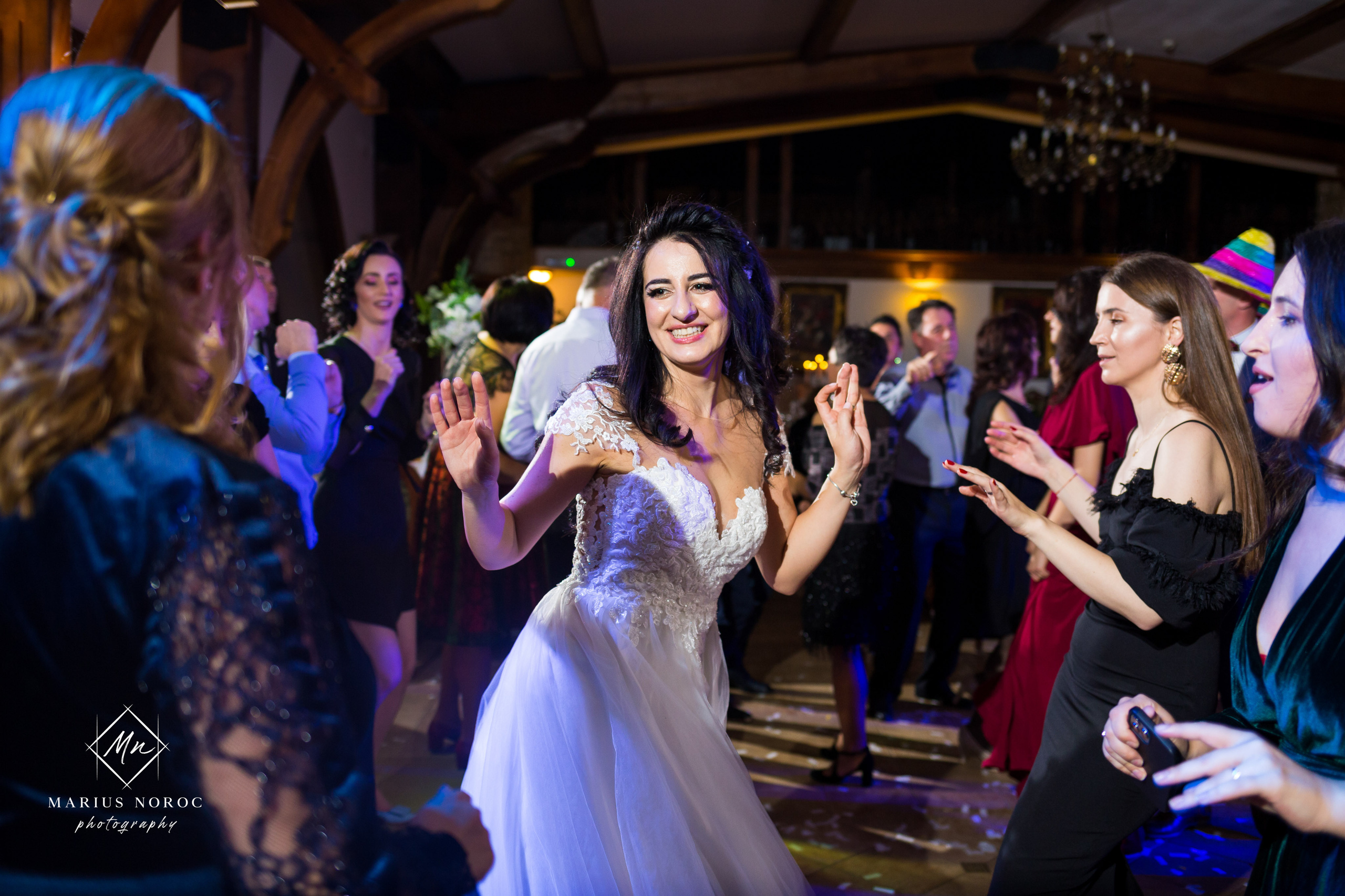 Elena & Petrisor | Hotel Restaurant La Castel Iasi
