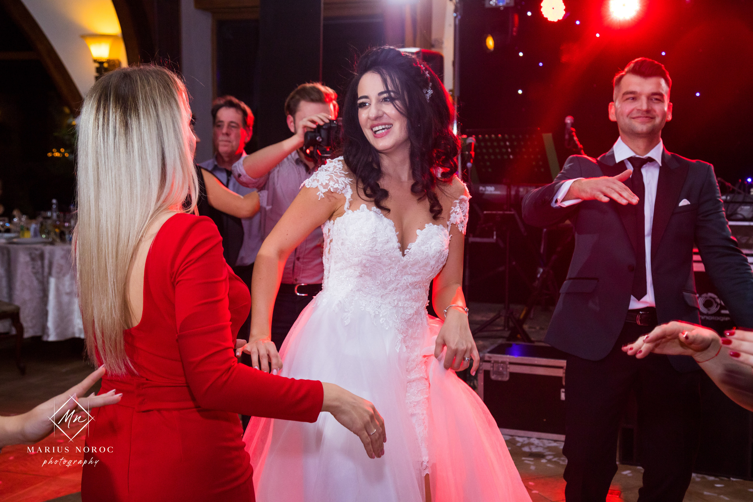 Elena & Petrisor | Hotel Restaurant La Castel Iasi