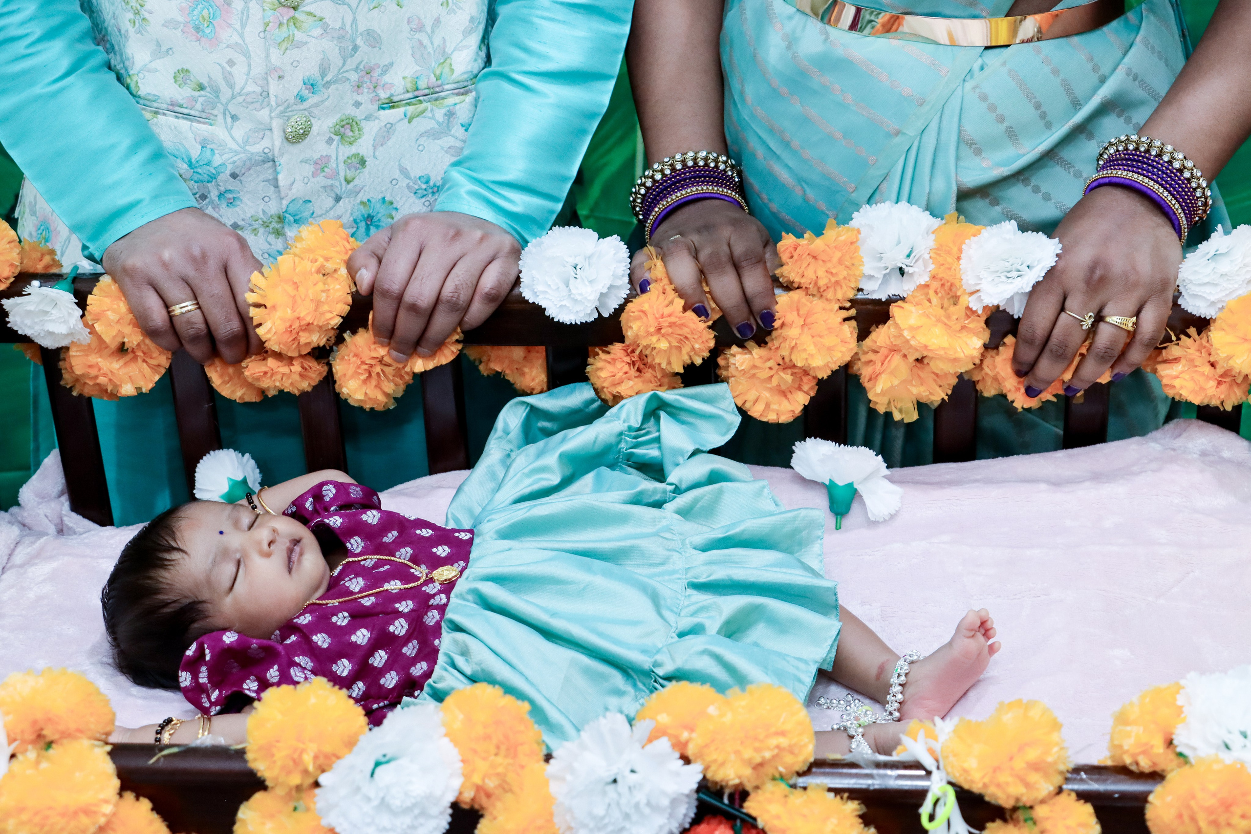 21st Ceremony. MHCreative is family-oriented photographer based in SYDNEY