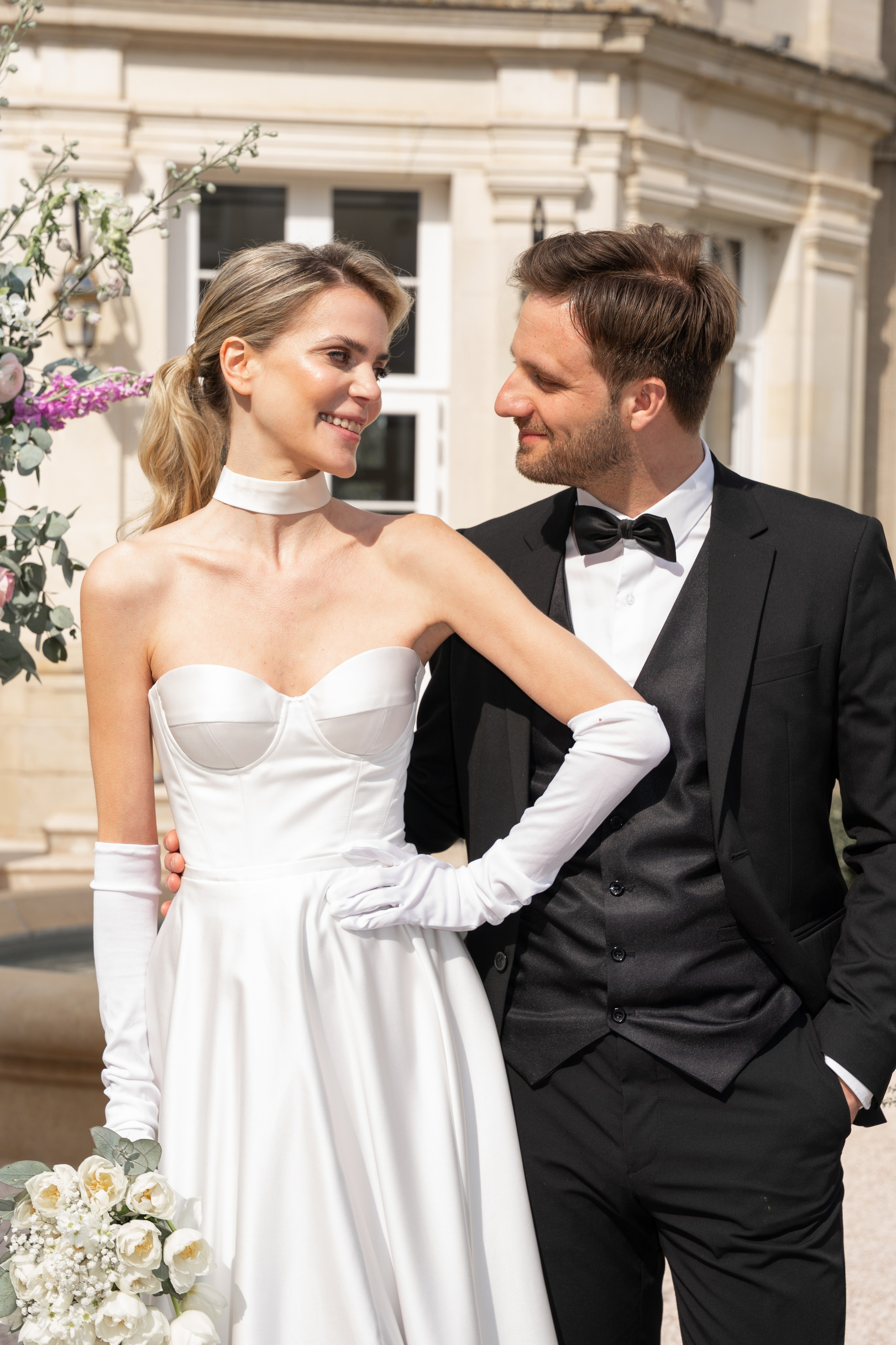 Chateau elopement inspiration. Wedding photographer in Paris Oksana Shum
