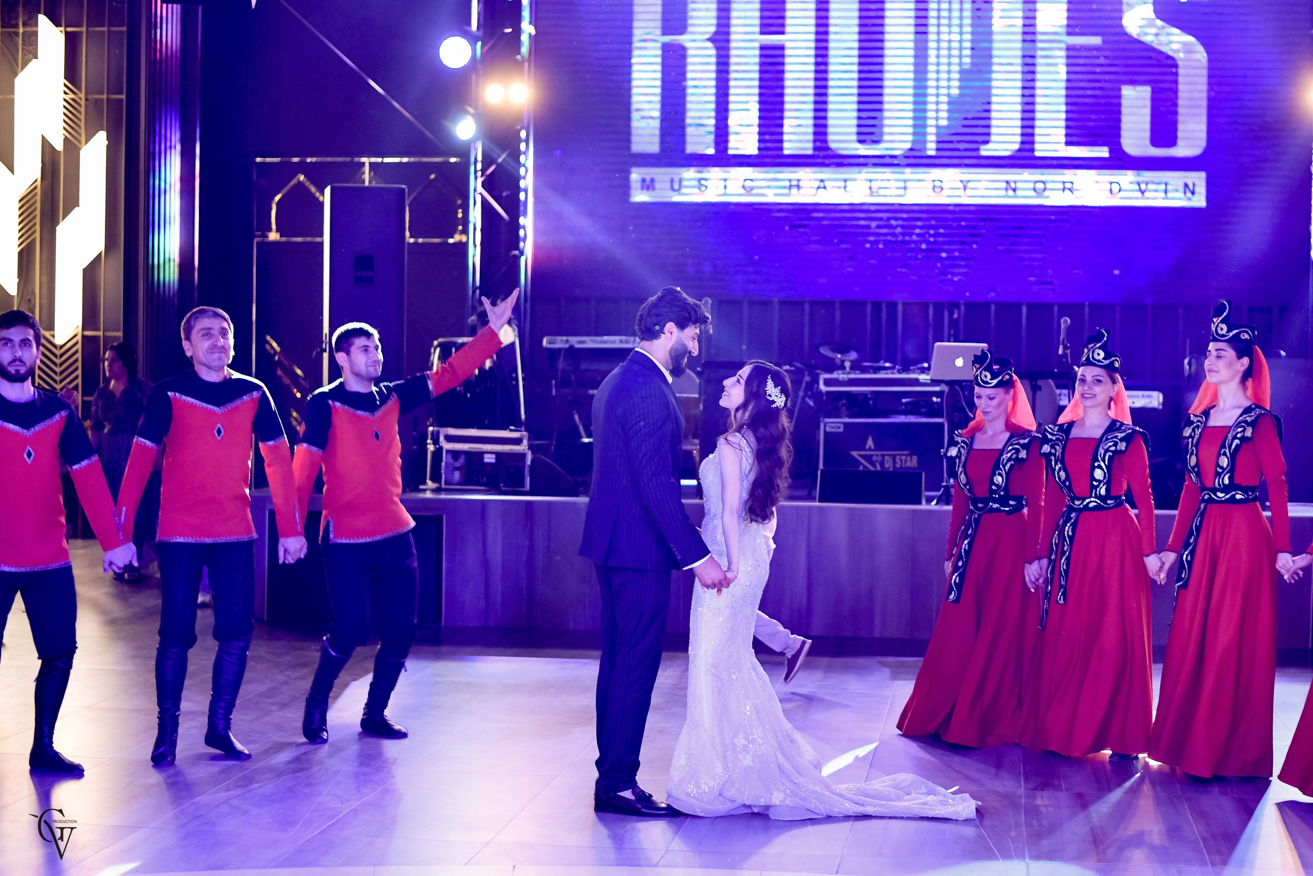 Wedding In Armenia. Wedding photos and video shooting in Armenia and all over the world!!! Photographer in Yerevan