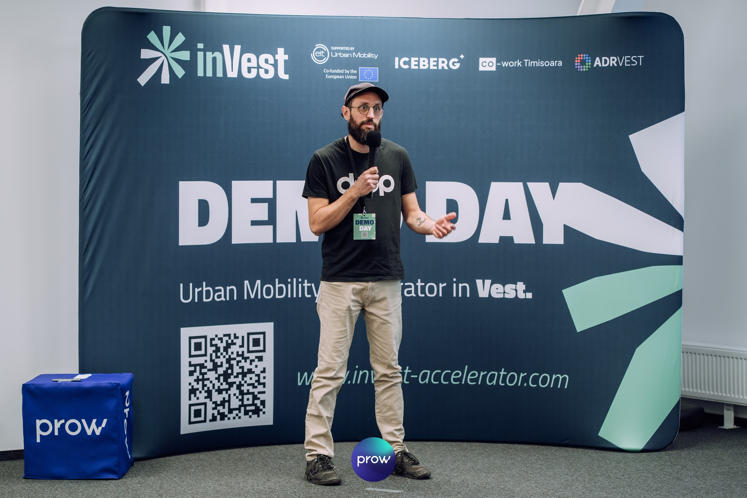 InVest DemoDay @ Cowork. Cozac Cristian Photographer