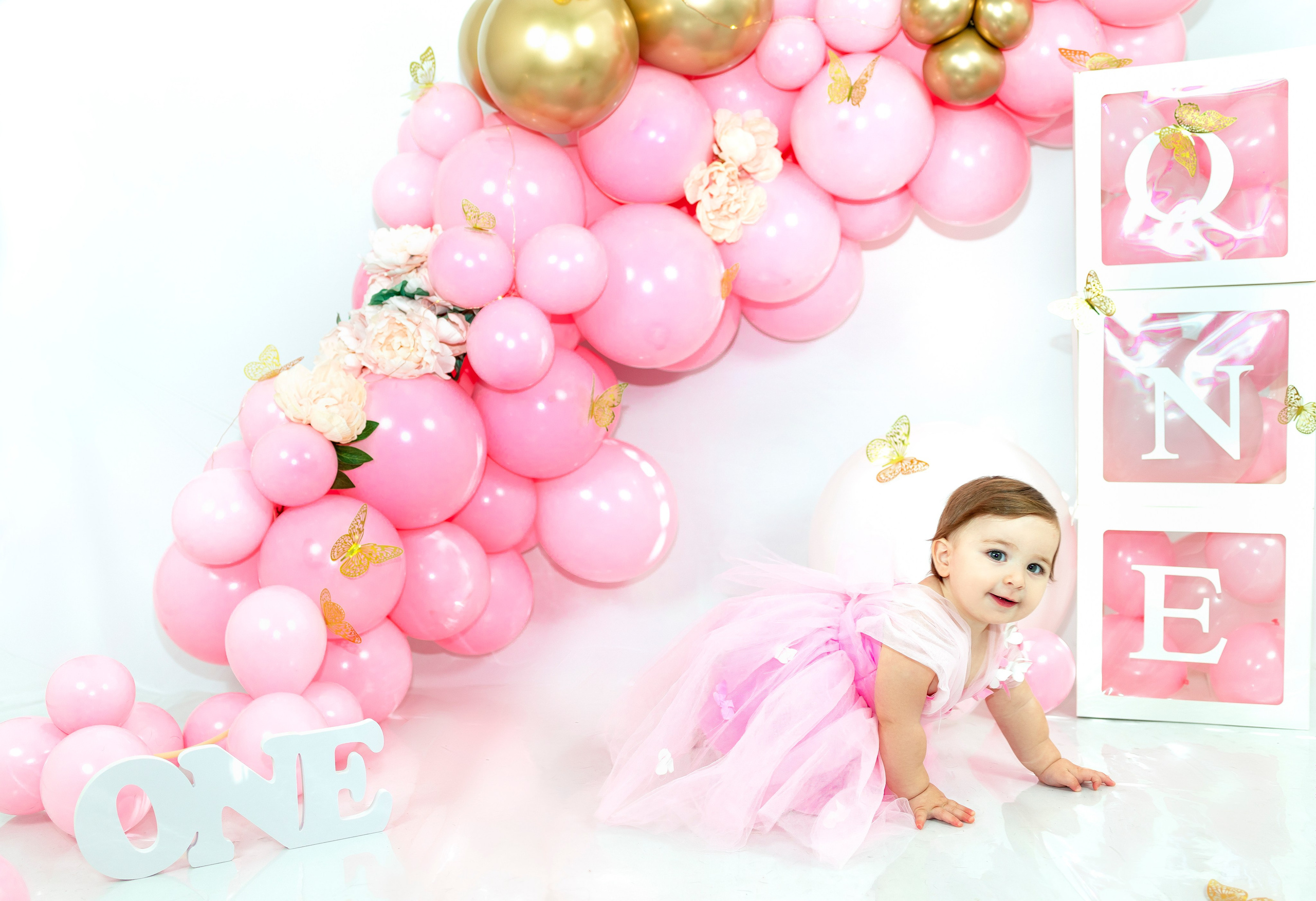 Smash cake. Anaeliseevaphoto.com