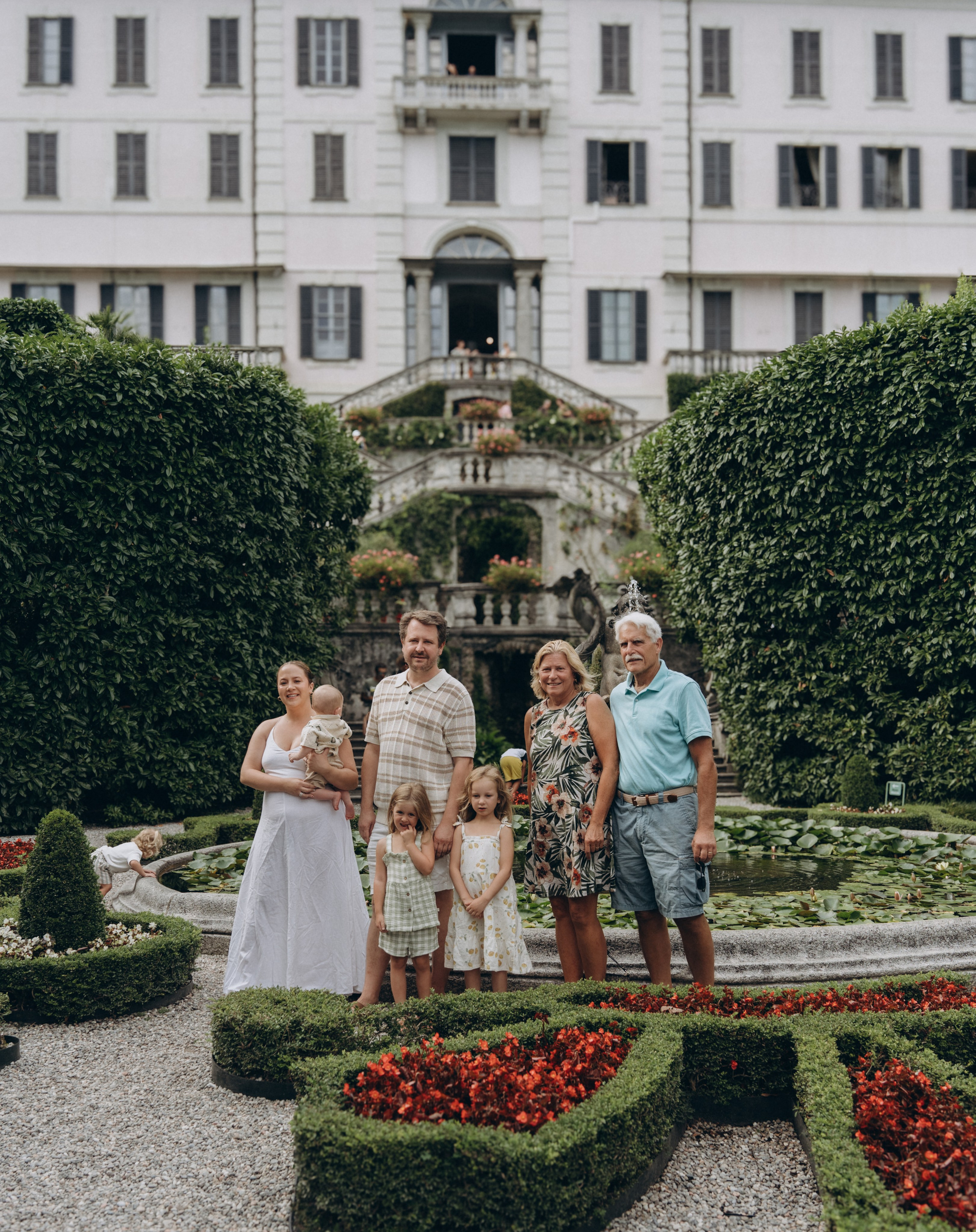 Family moments in Como Lake. PHOTOGRAPHER IN ITALY