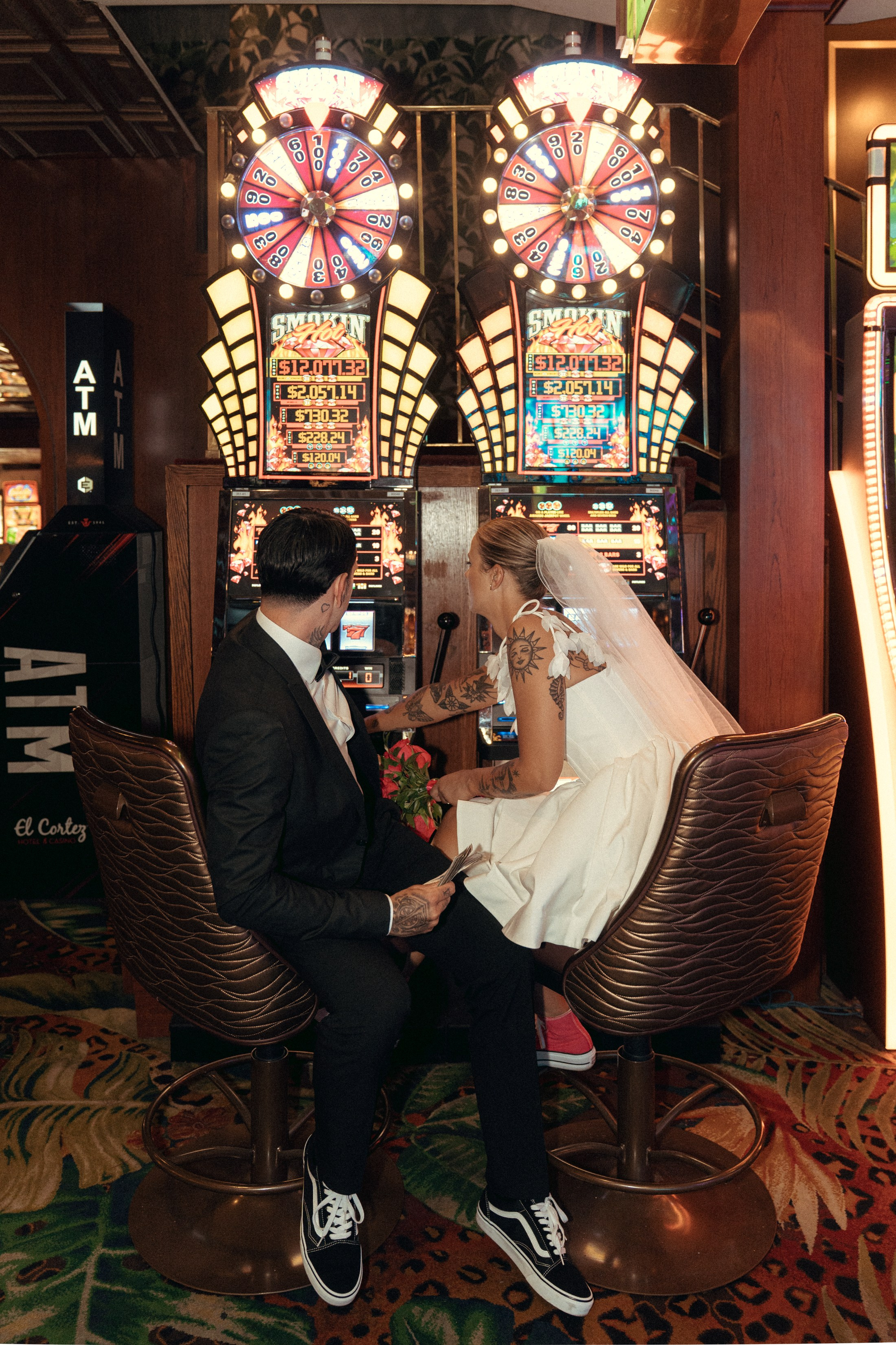 Klara&Marsel. Wedding & elopement photographer Viktoriya Kravtsov. Las Vegas