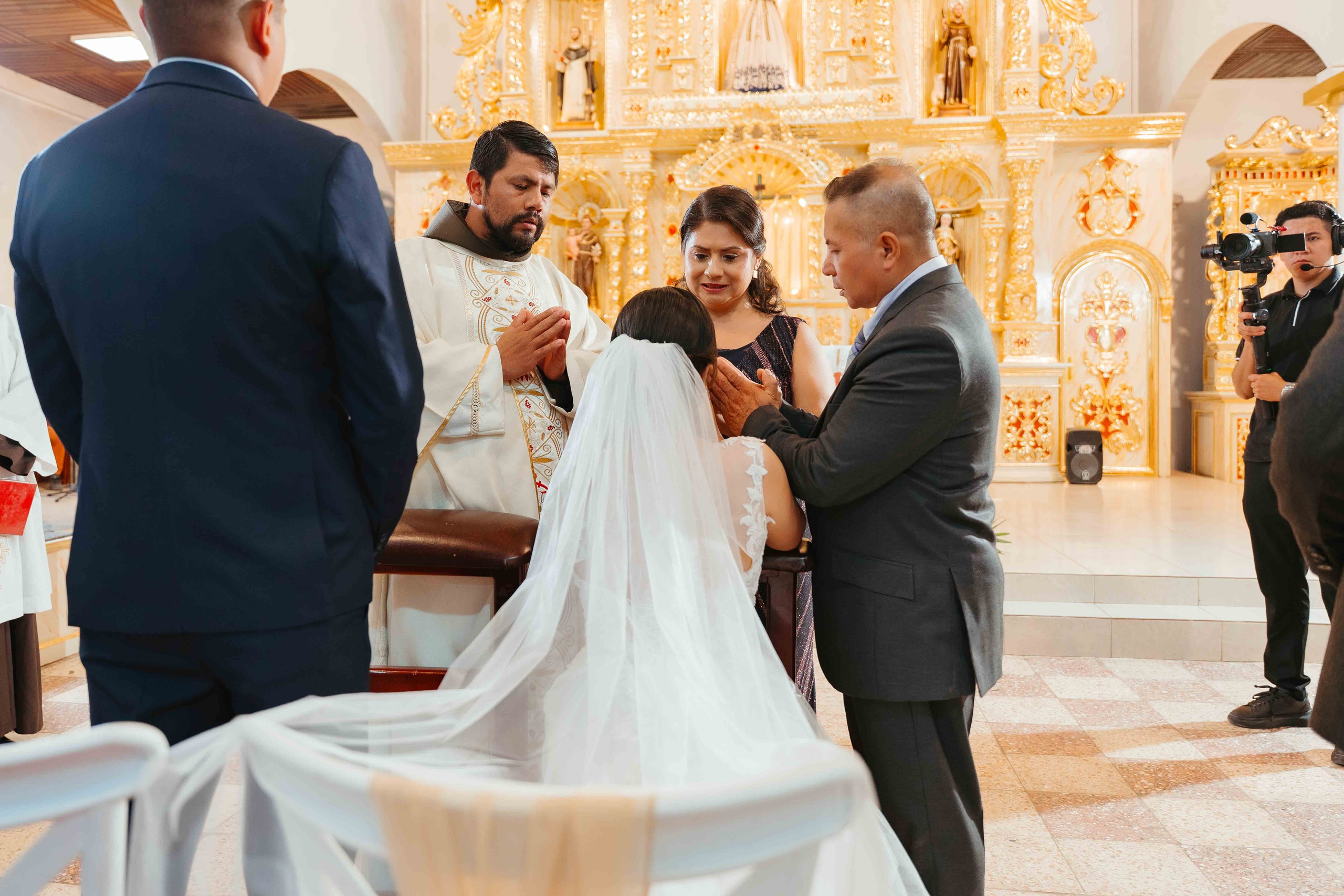 Jennifer y Vladimir. Fotógrafo de bodas en Loja Ecuador | Piero Alvarez PH