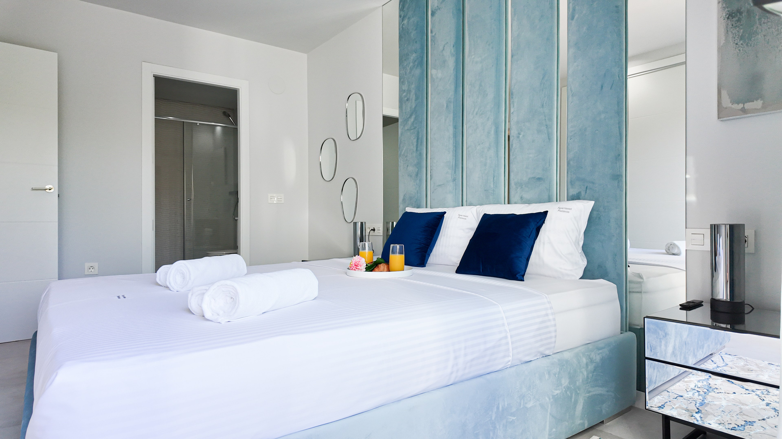 PLATINUM. Baby Beast