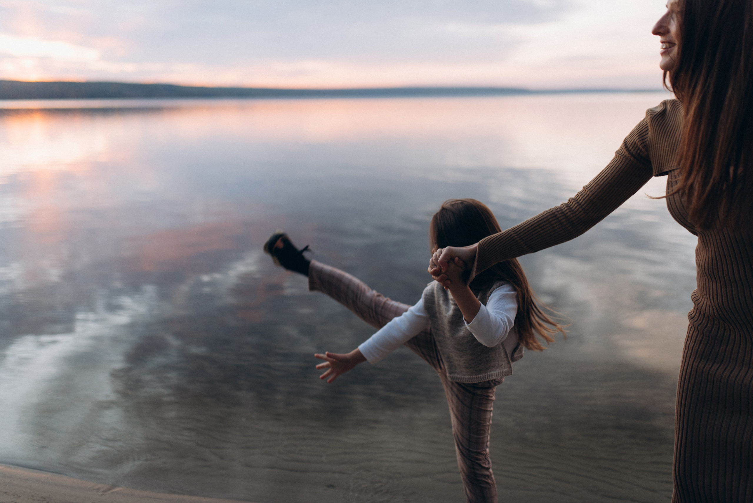Tatjana & Mila. Familien- und Hochzeitsfotografin. Ich arbeite in Koblenz und Rheinlan