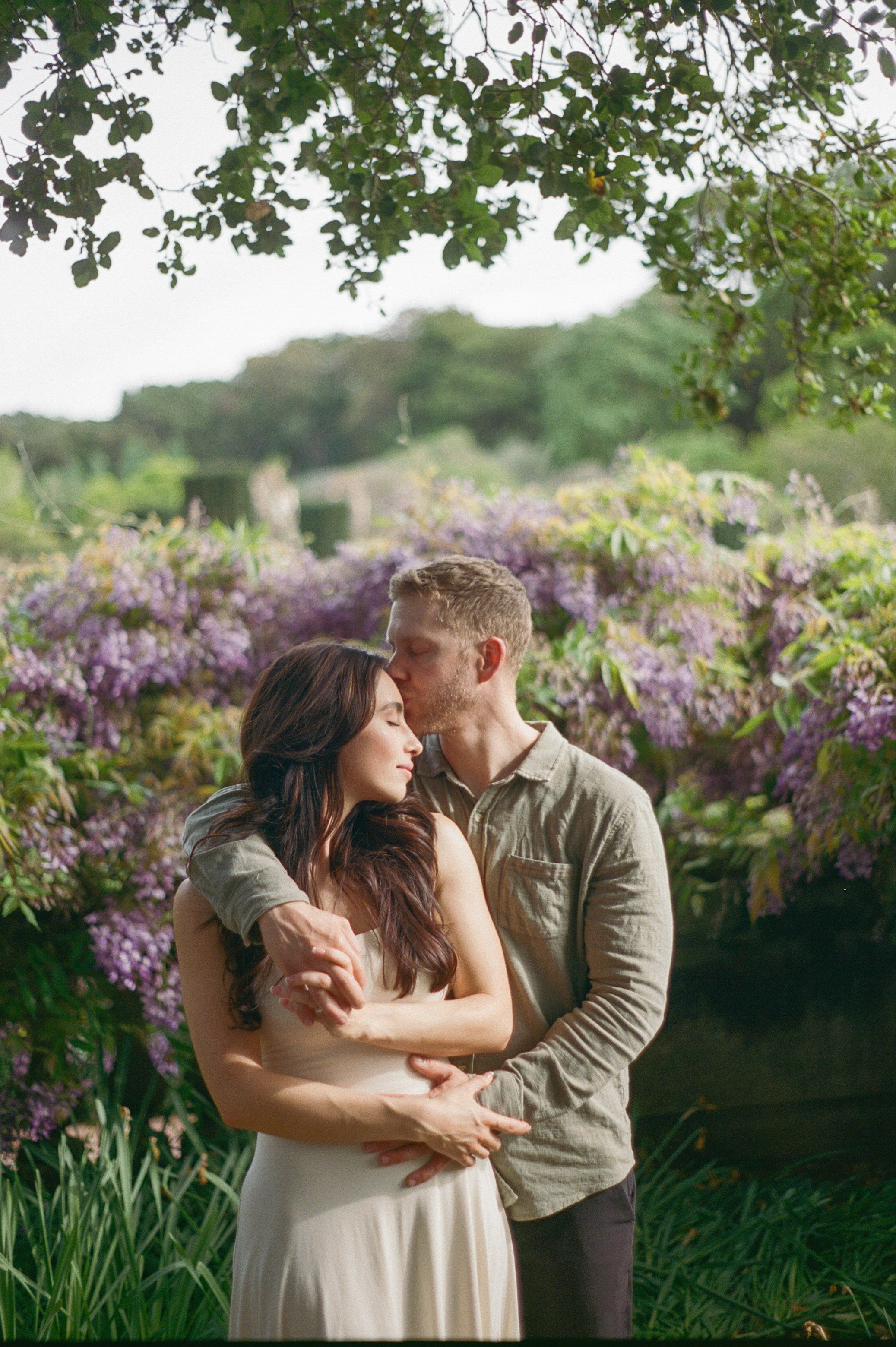 Engagement at Filoli Historic House & World-Class Garden. Wedding Photography & Videography Team in California, Los Angeles, San Francisco, San Diego and Travel