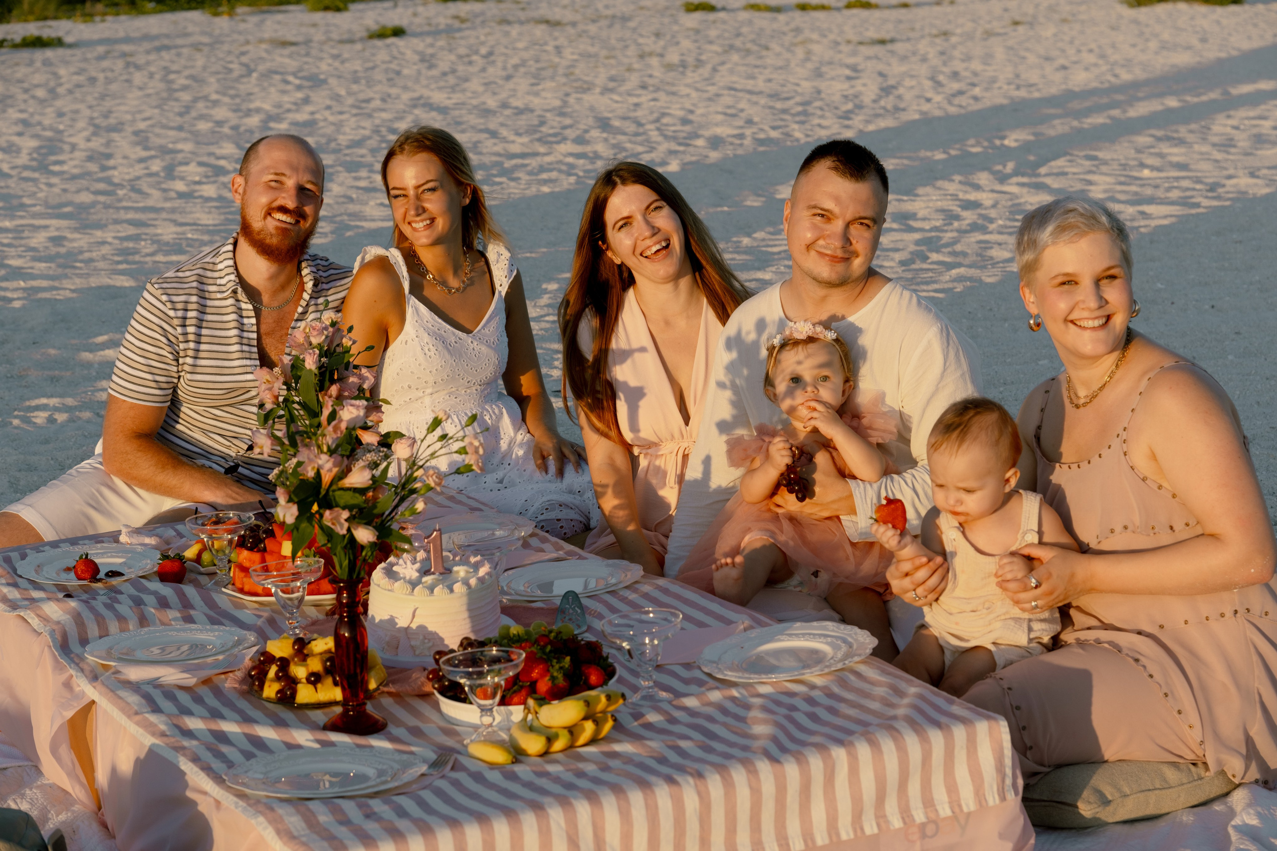 Karolina 1 year party. Photographer Vladmir Gladkov