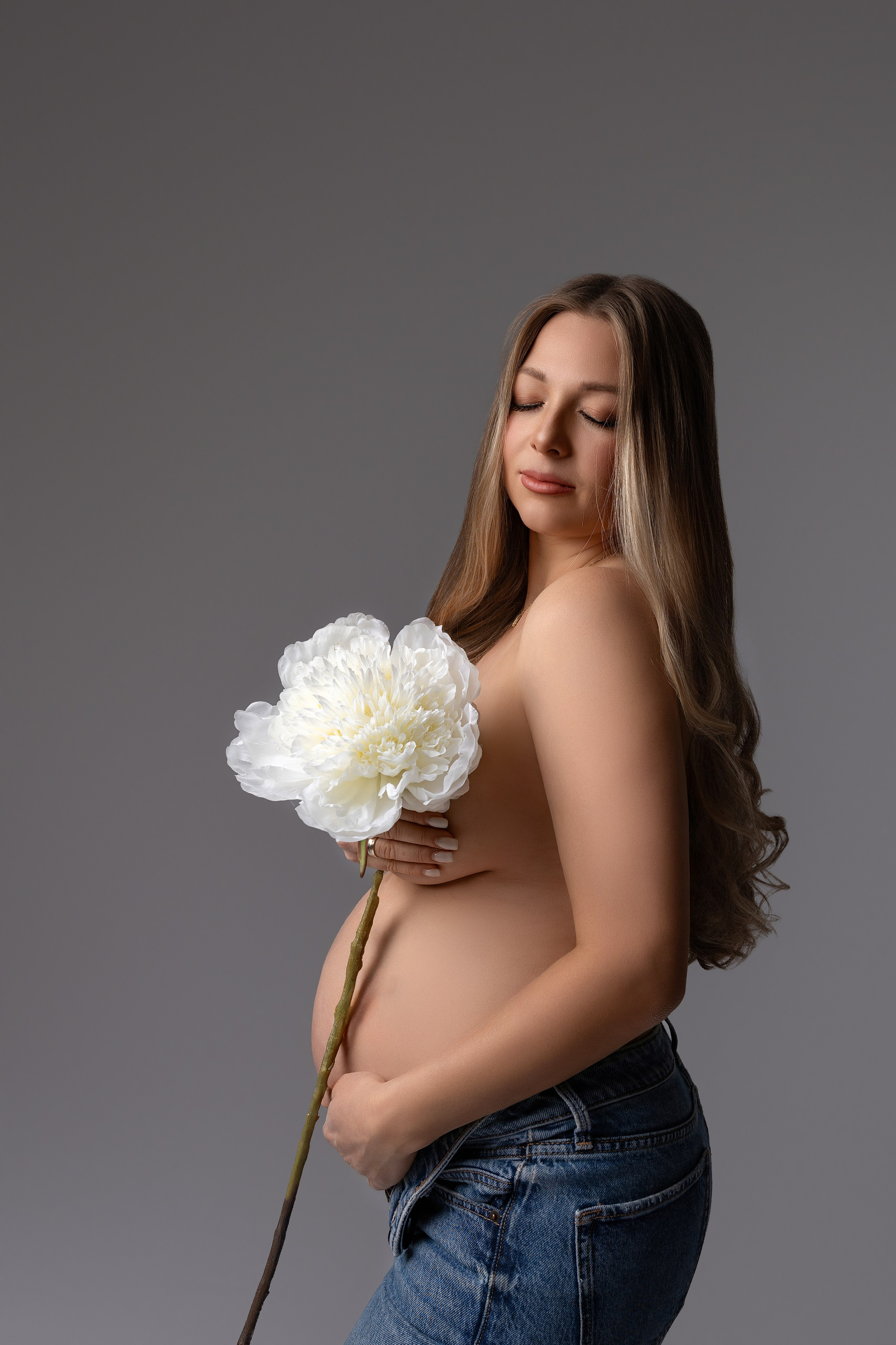 Babybauch. Neugeborene- Schwangerschaft- und Kinder Fotografin in Lehre