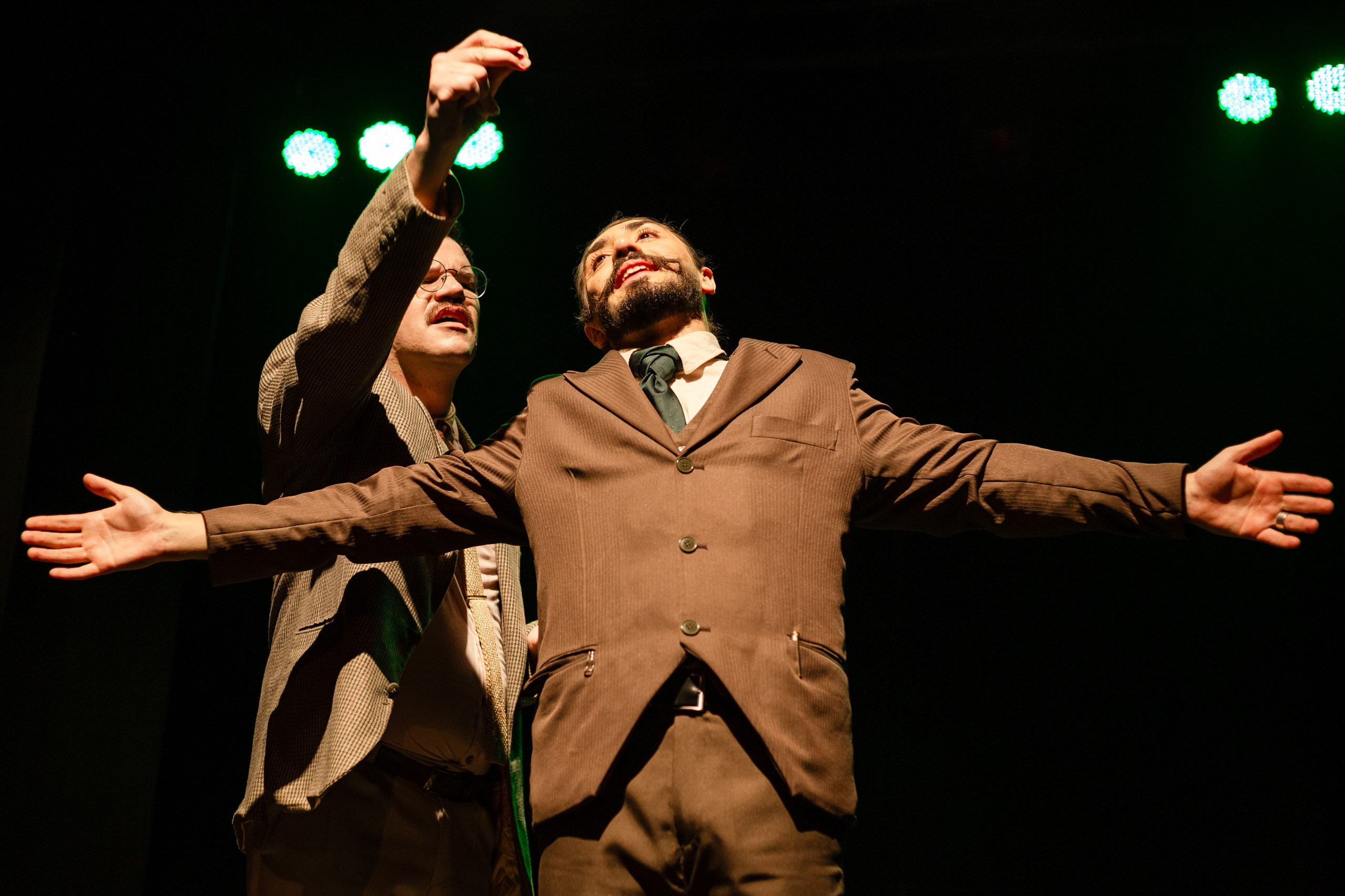 Espetáculo teatral O Alienista — Anchieta Arte Cênica