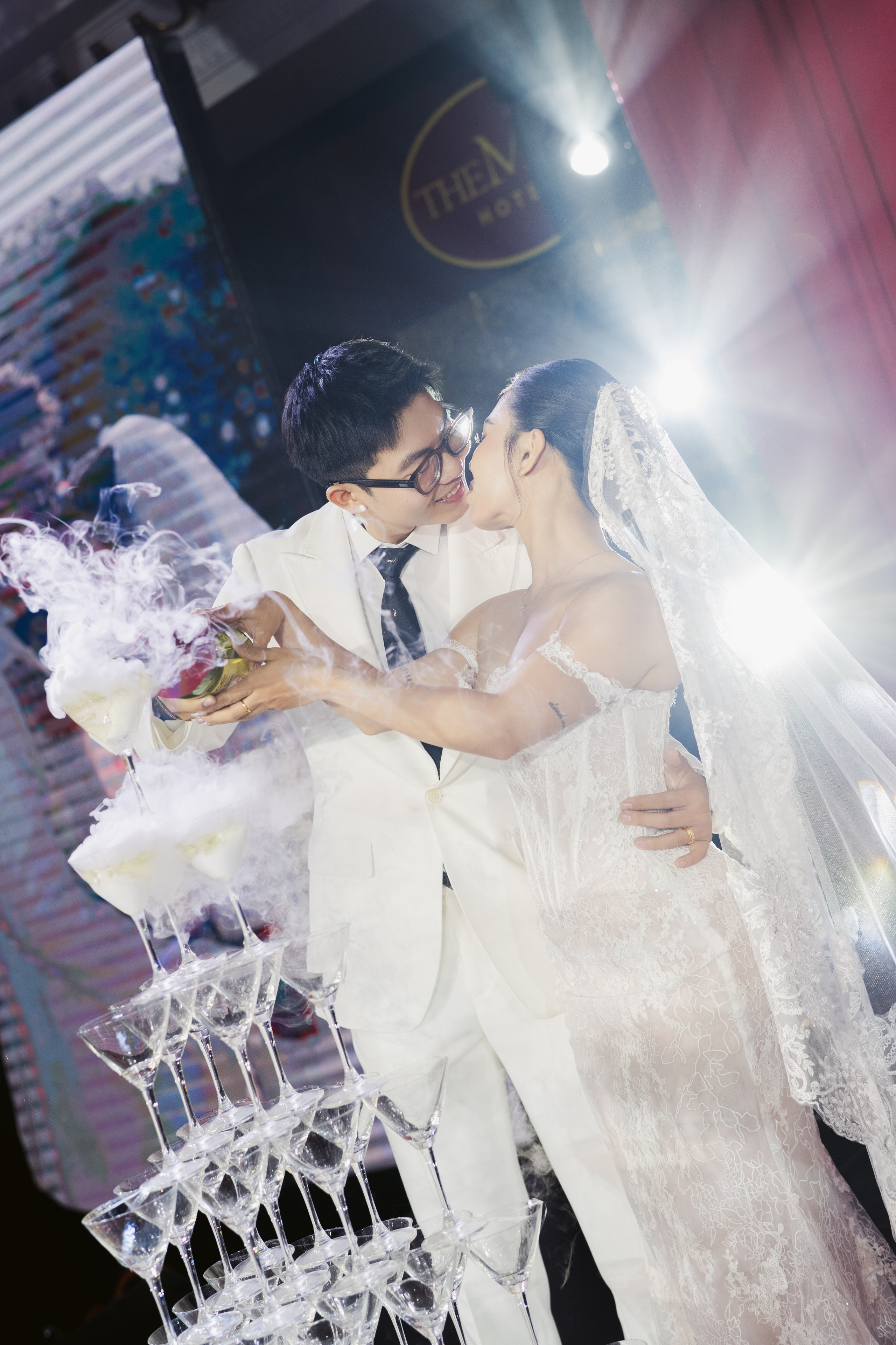 Man + Thu | Photojournalism. BenColor Studio