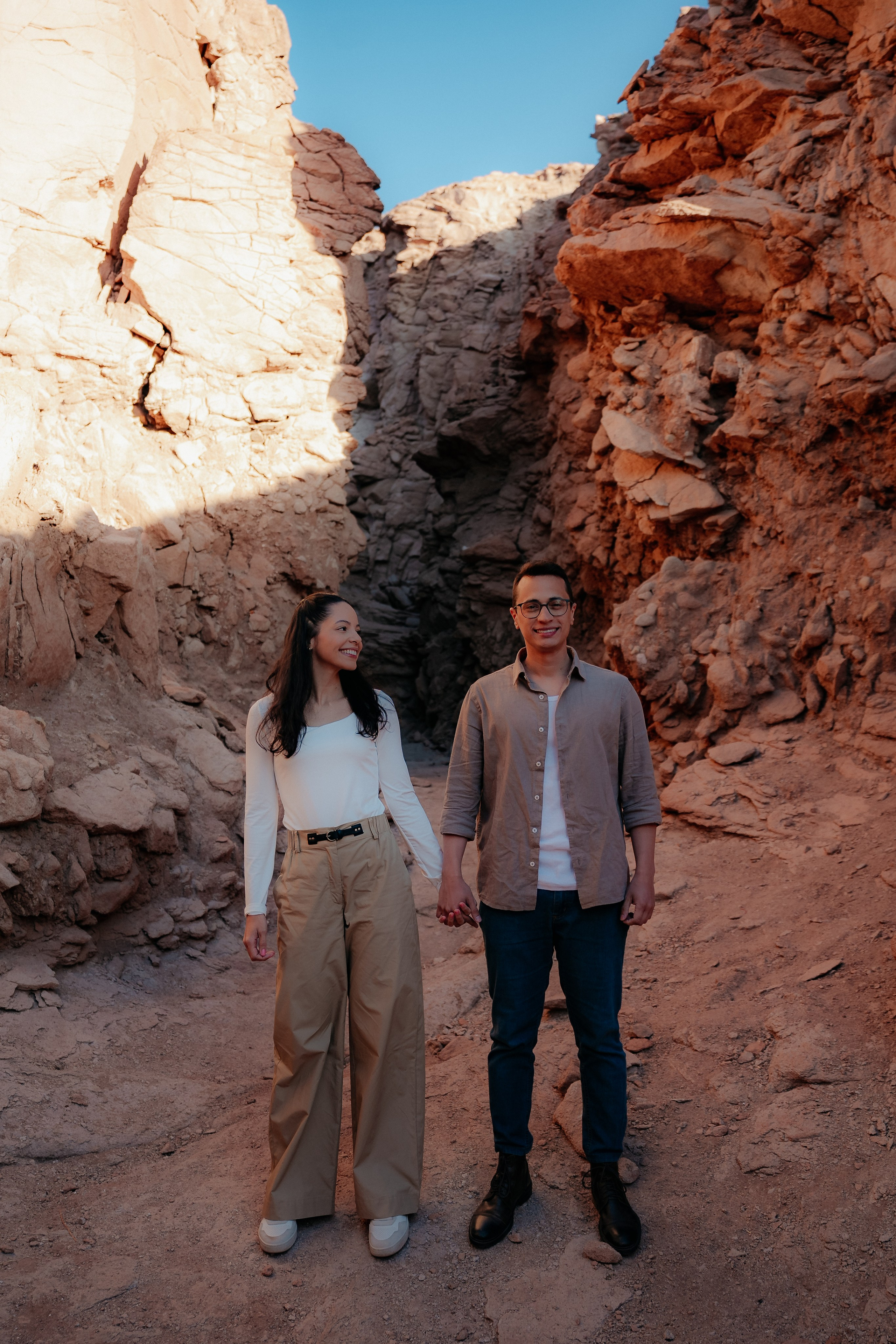Sessão casual no Vale dos Cogumelos. Fotógrafo em San Pedro de Atacama